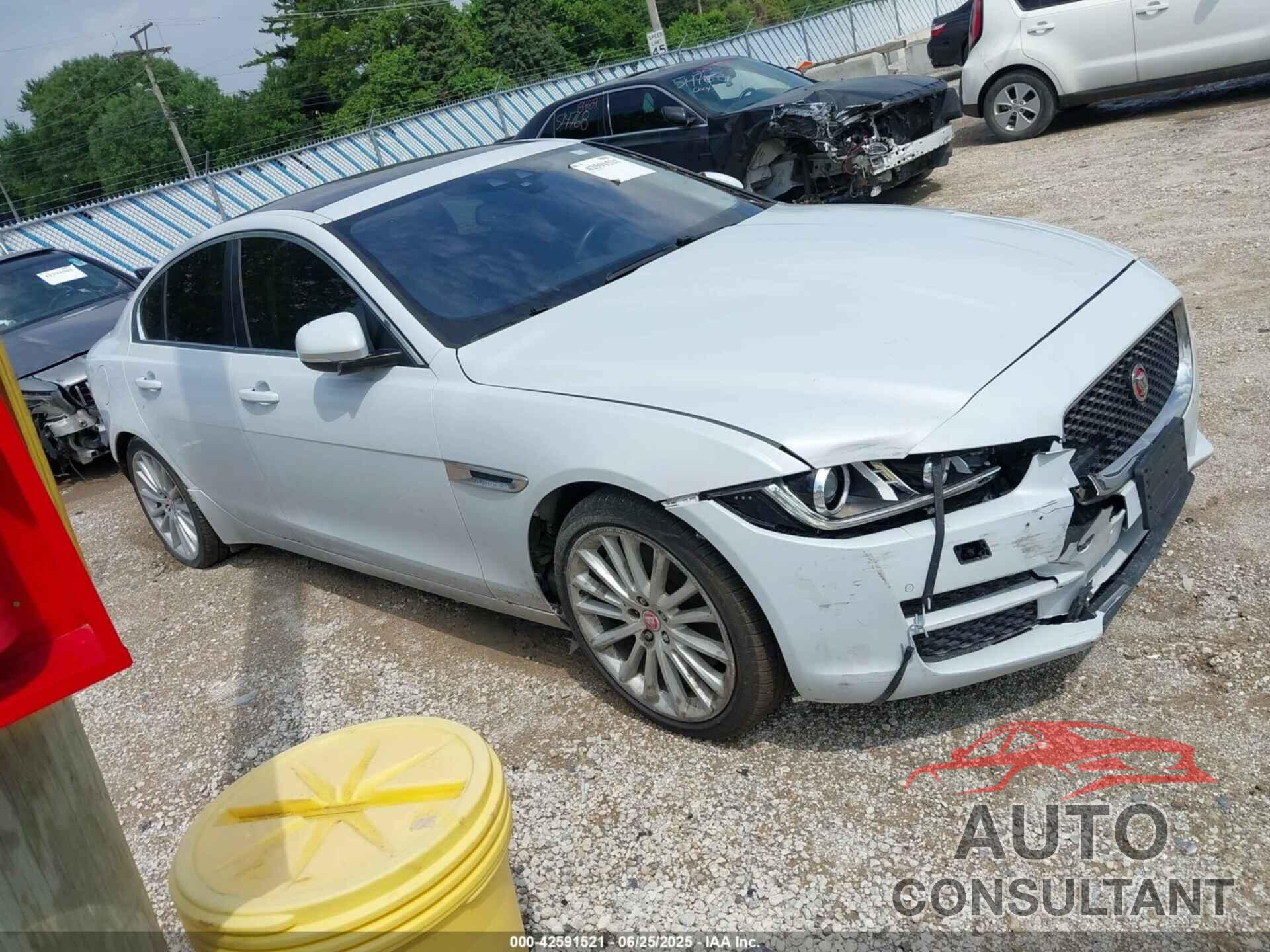 JAGUAR XE 2017 - SAJAN4BV5HA948682