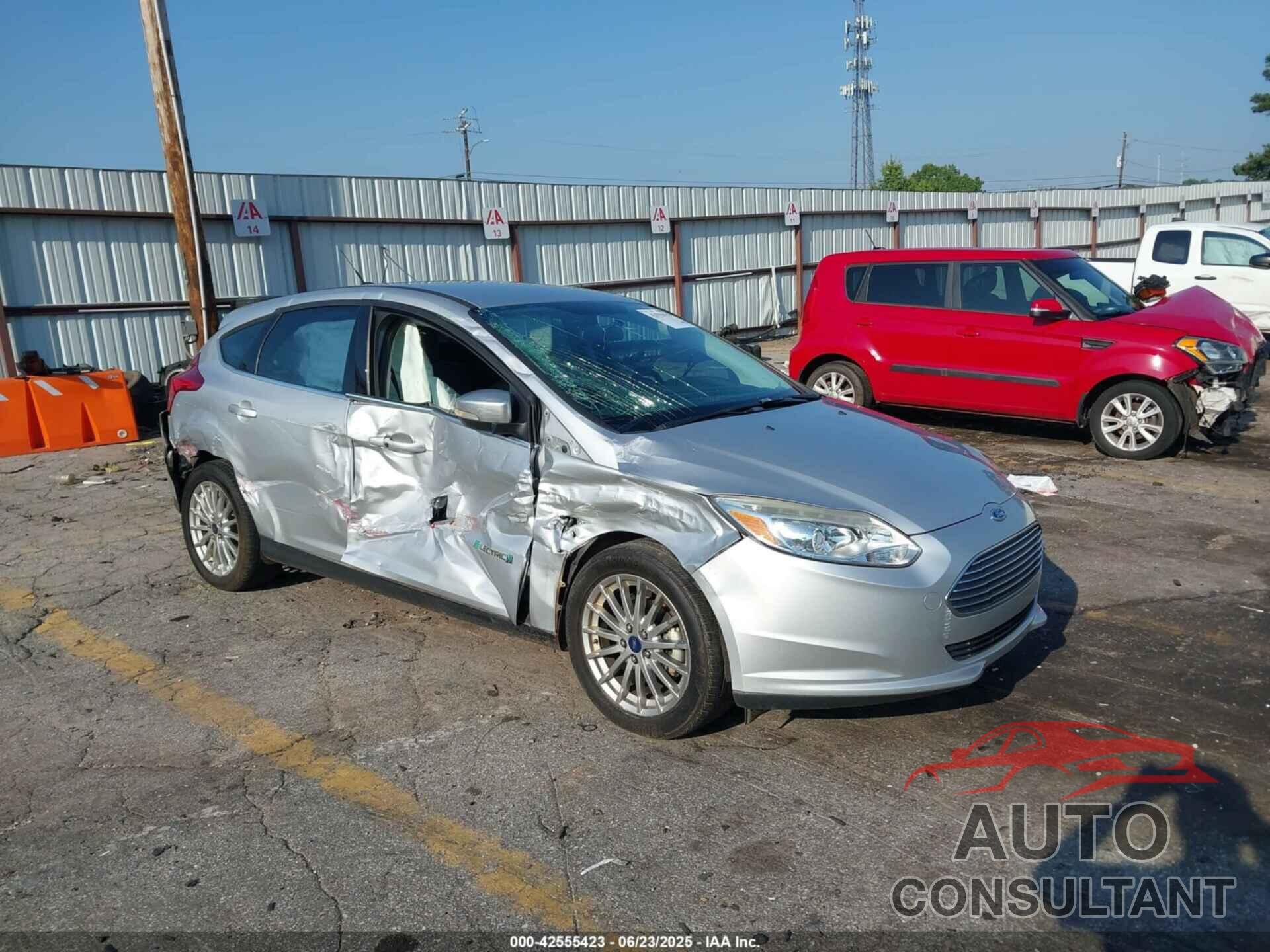FORD FOCUS ELECTRIC 2014 - 1FADP3R43EL353378