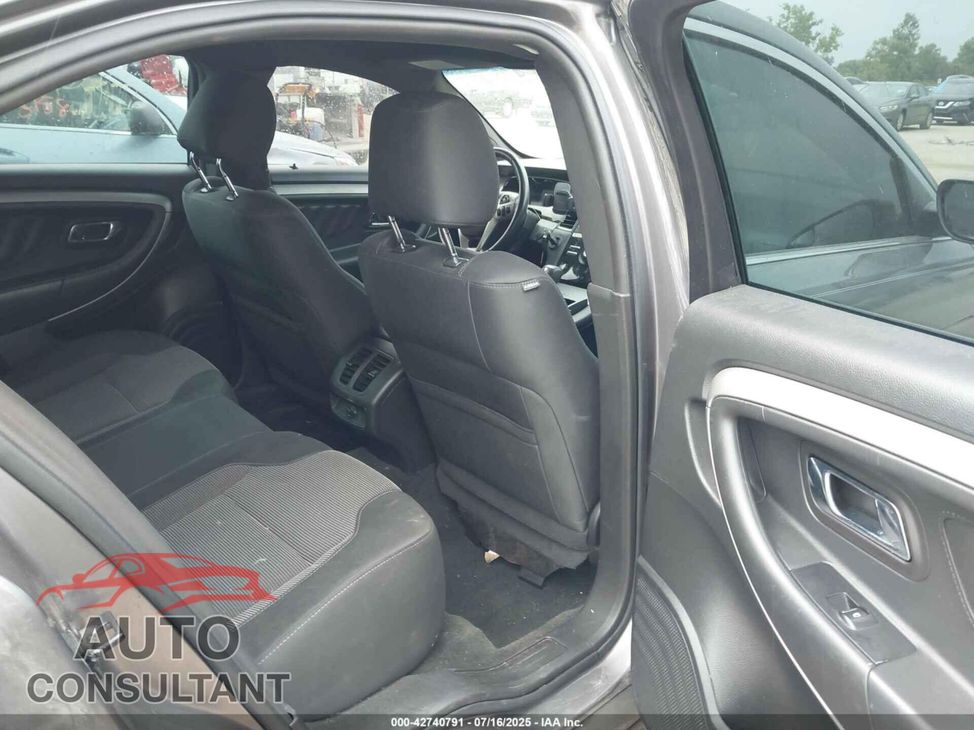 FORD TAURUS 2013 - 1FAHP2E80DG209461
