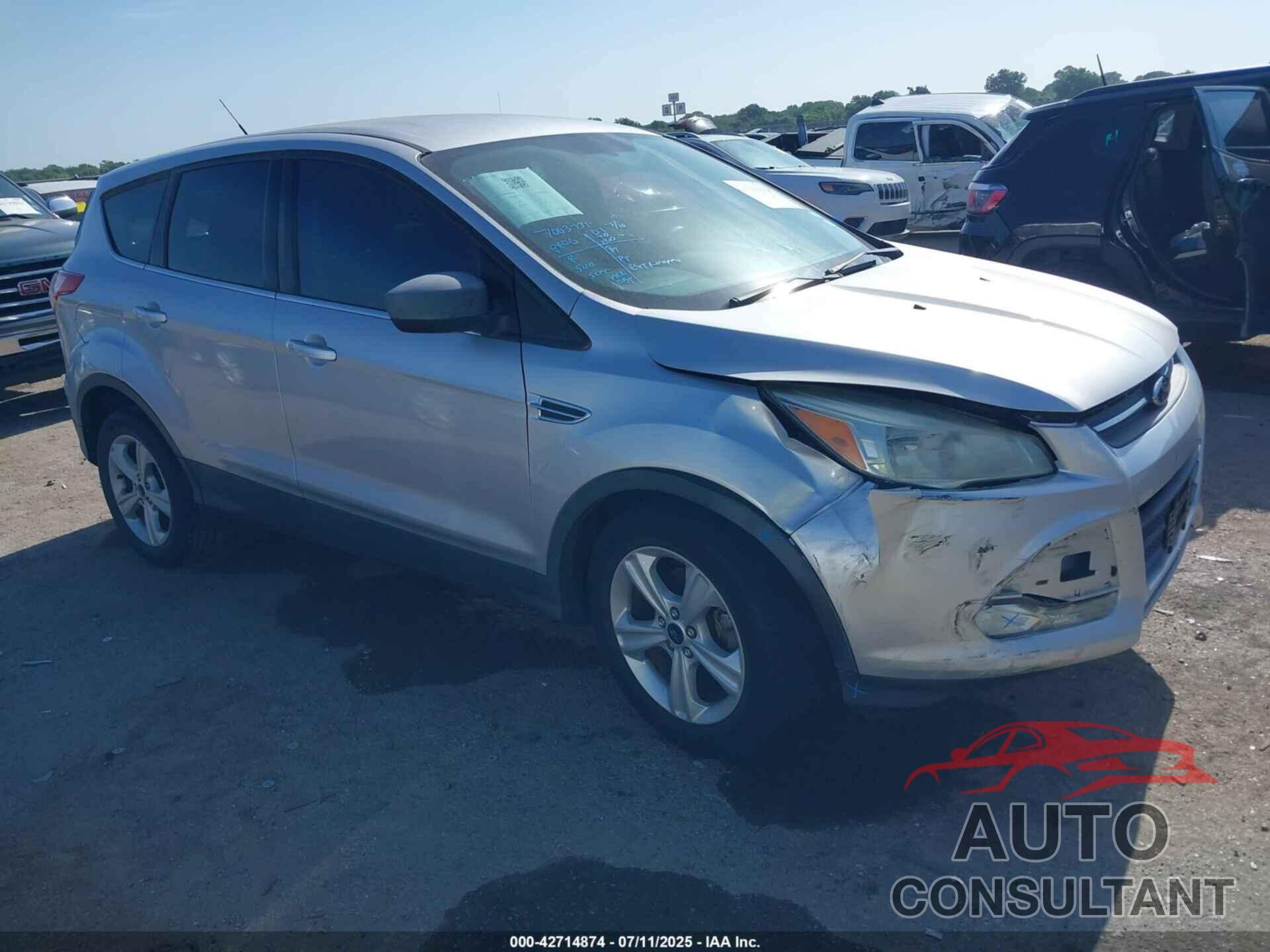 FORD ESCAPE 2016 - 1FMCU0G72GUA09673