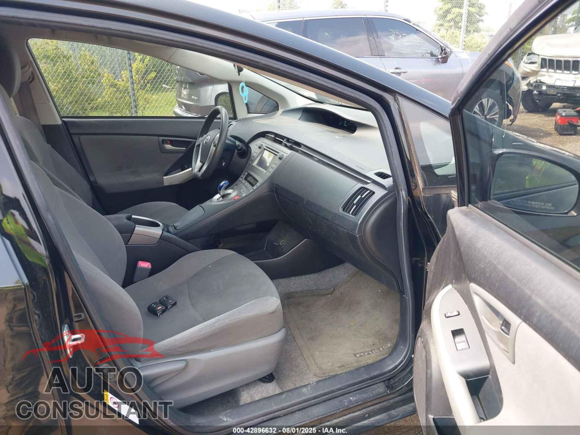 TOYOTA PRIUS 2013 - JTDKN3DU1D5567559