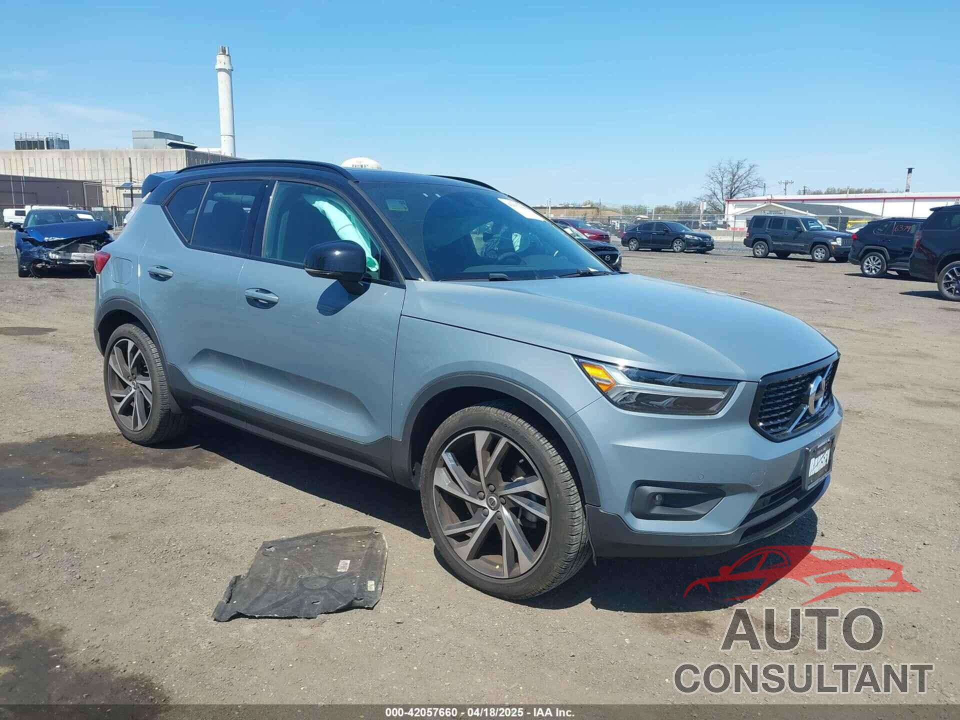 VOLVO XC40 2020 - YV4162UM9L2348168