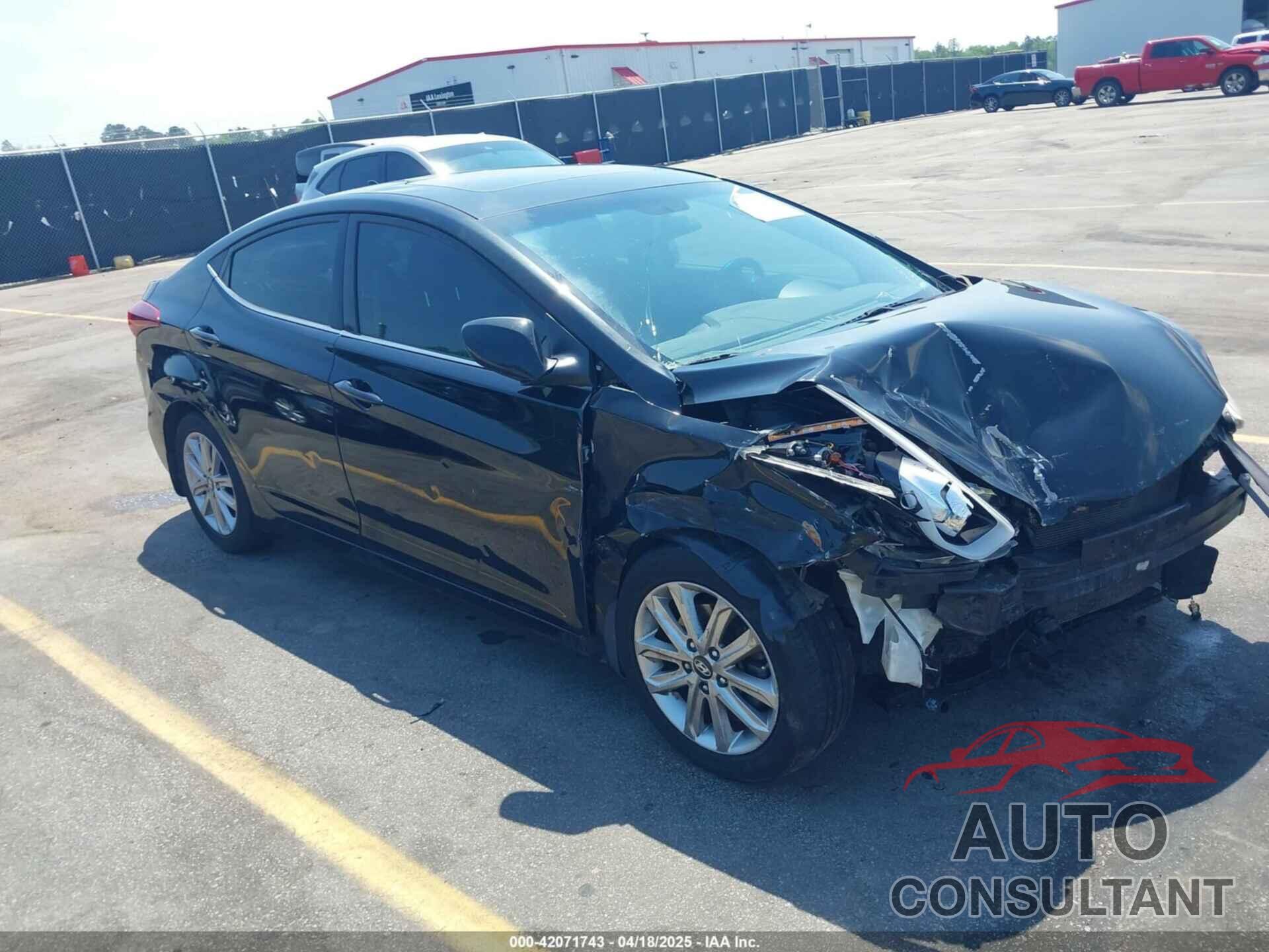 HYUNDAI ELANTRA 2015 - KMHDH4AE7FU355465