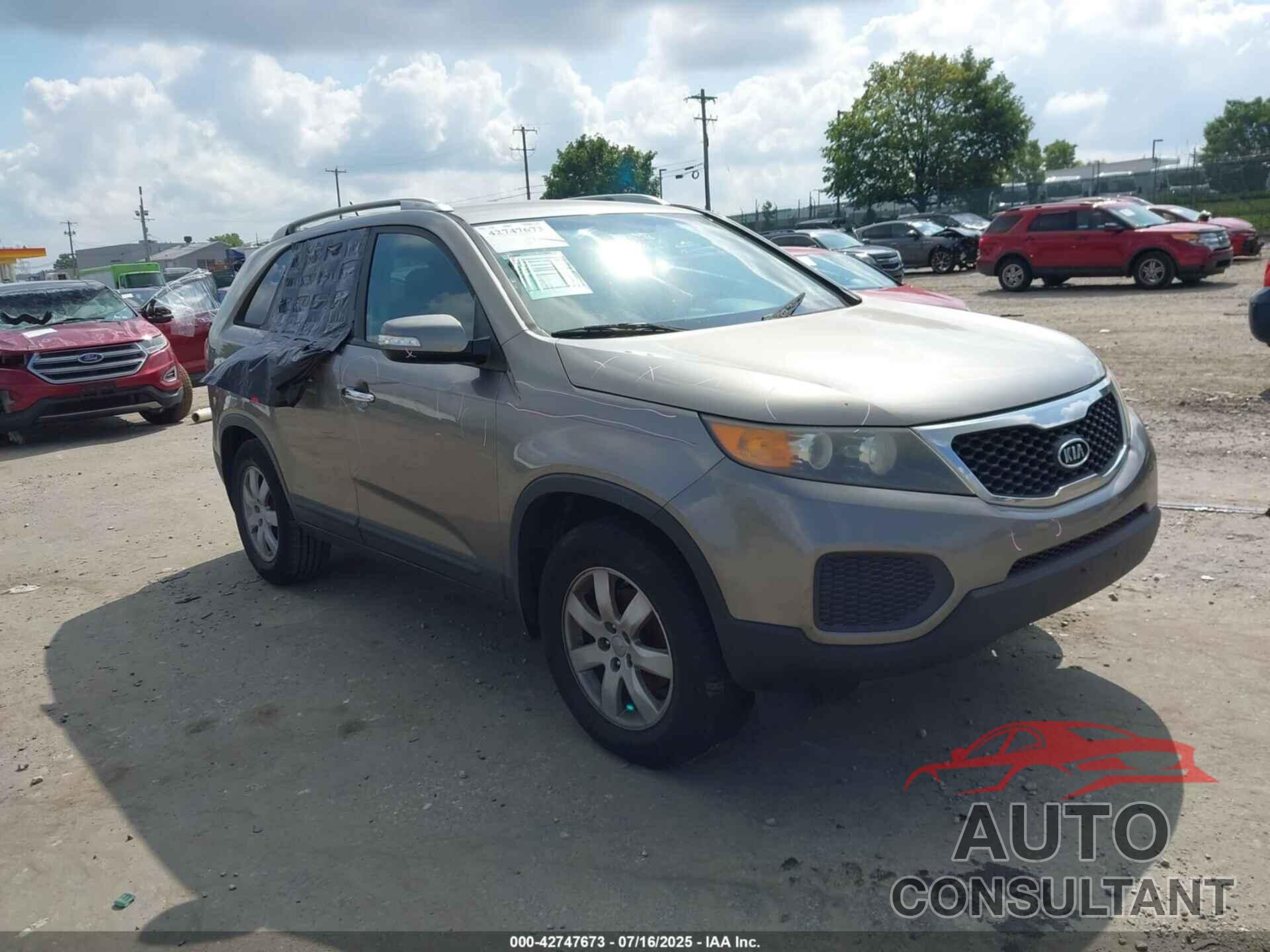 KIA SORENTO 2012 - 5XYKT3A26CG261696