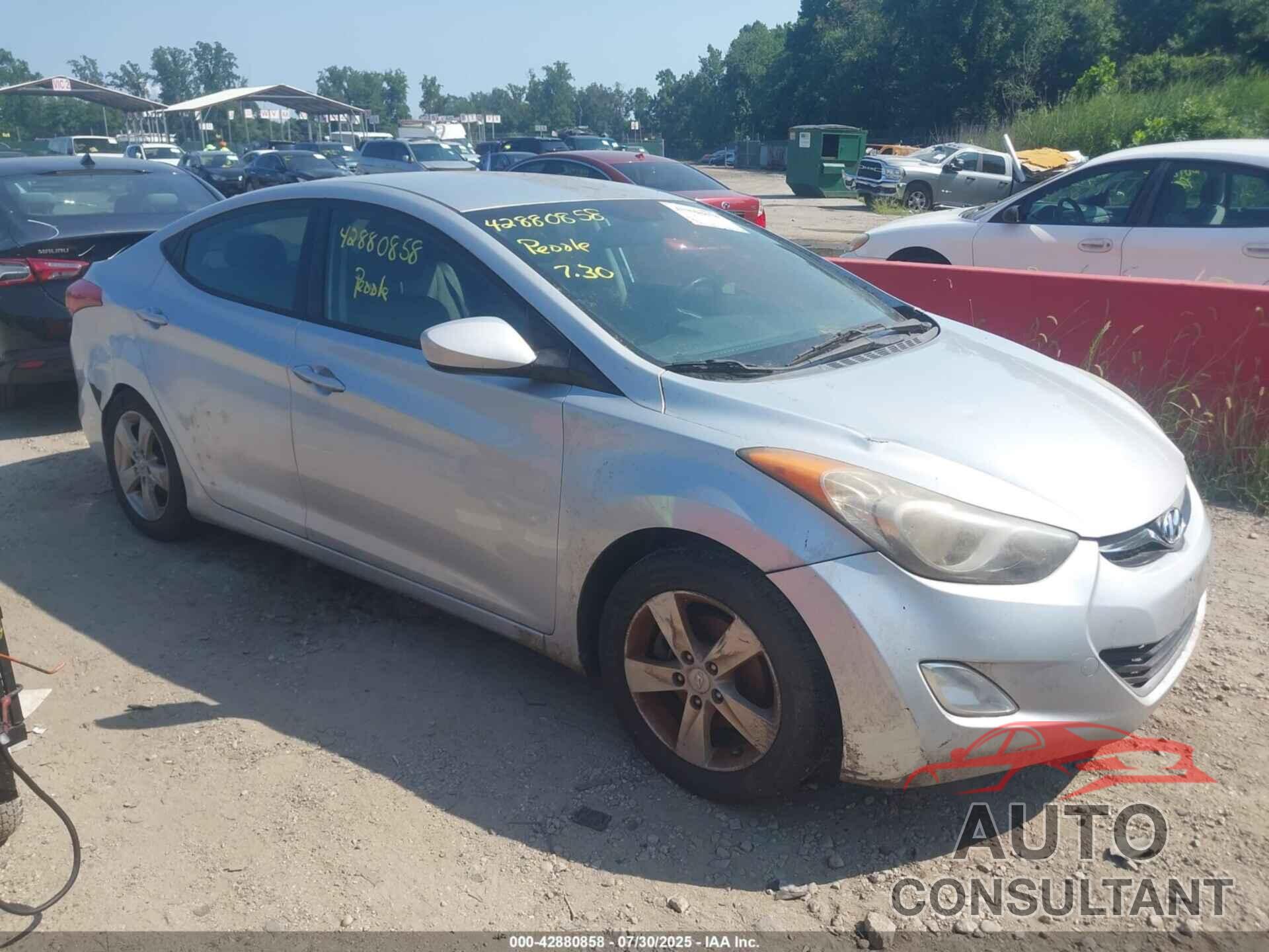 HYUNDAI ELANTRA 2012 - KMHDH4AE5CU232789