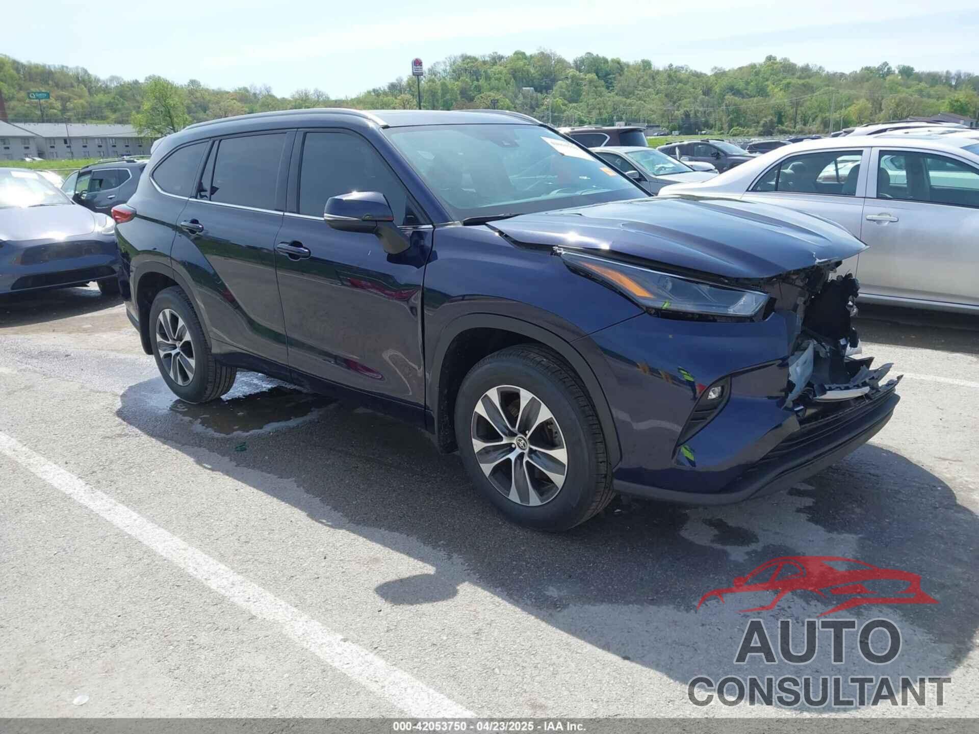 TOYOTA HIGHLANDER 2022 - 5TDGZRBH0NS581130