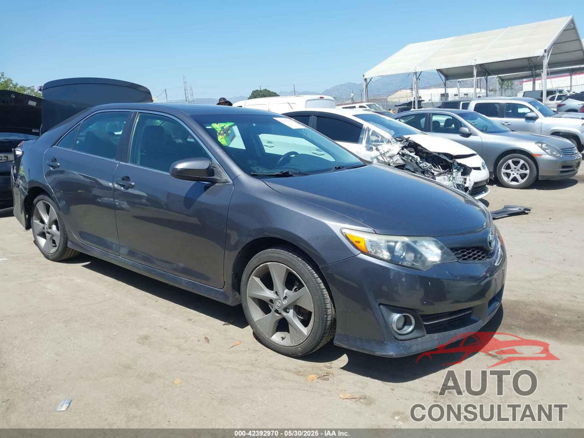 TOYOTA CAMRY 2014 - 4T1BF1FK3EU443048