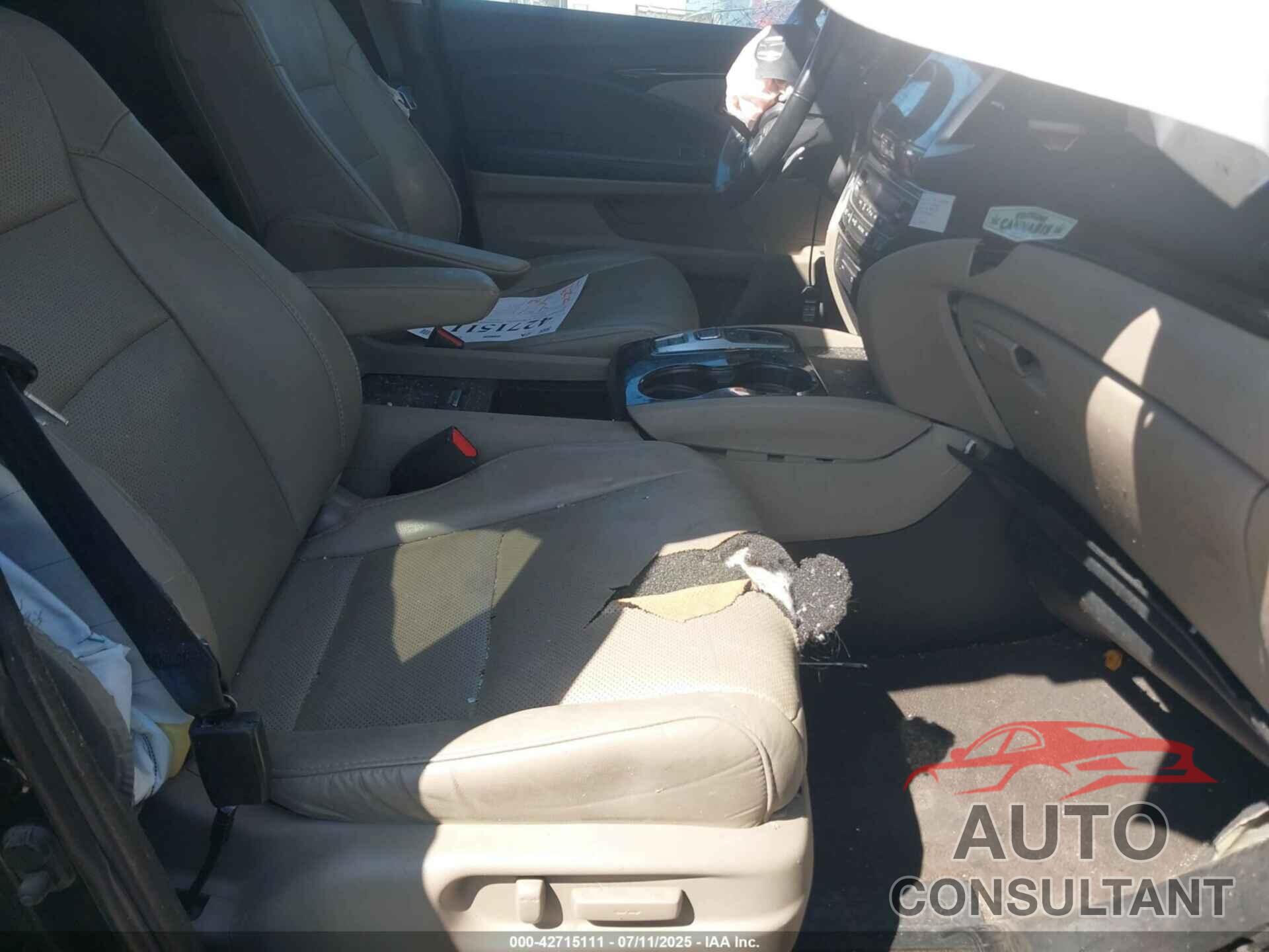 HONDA PILOT 2017 - 5FNYF6H06HB015950