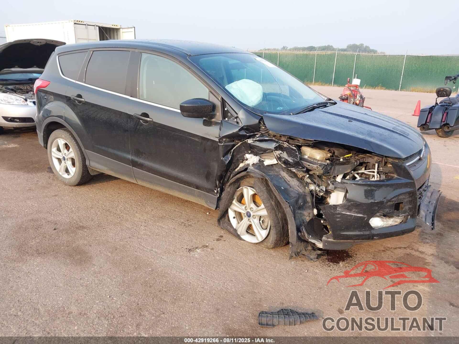 FORD ESCAPE 2015 - 1FMCU9GX4FUC26032