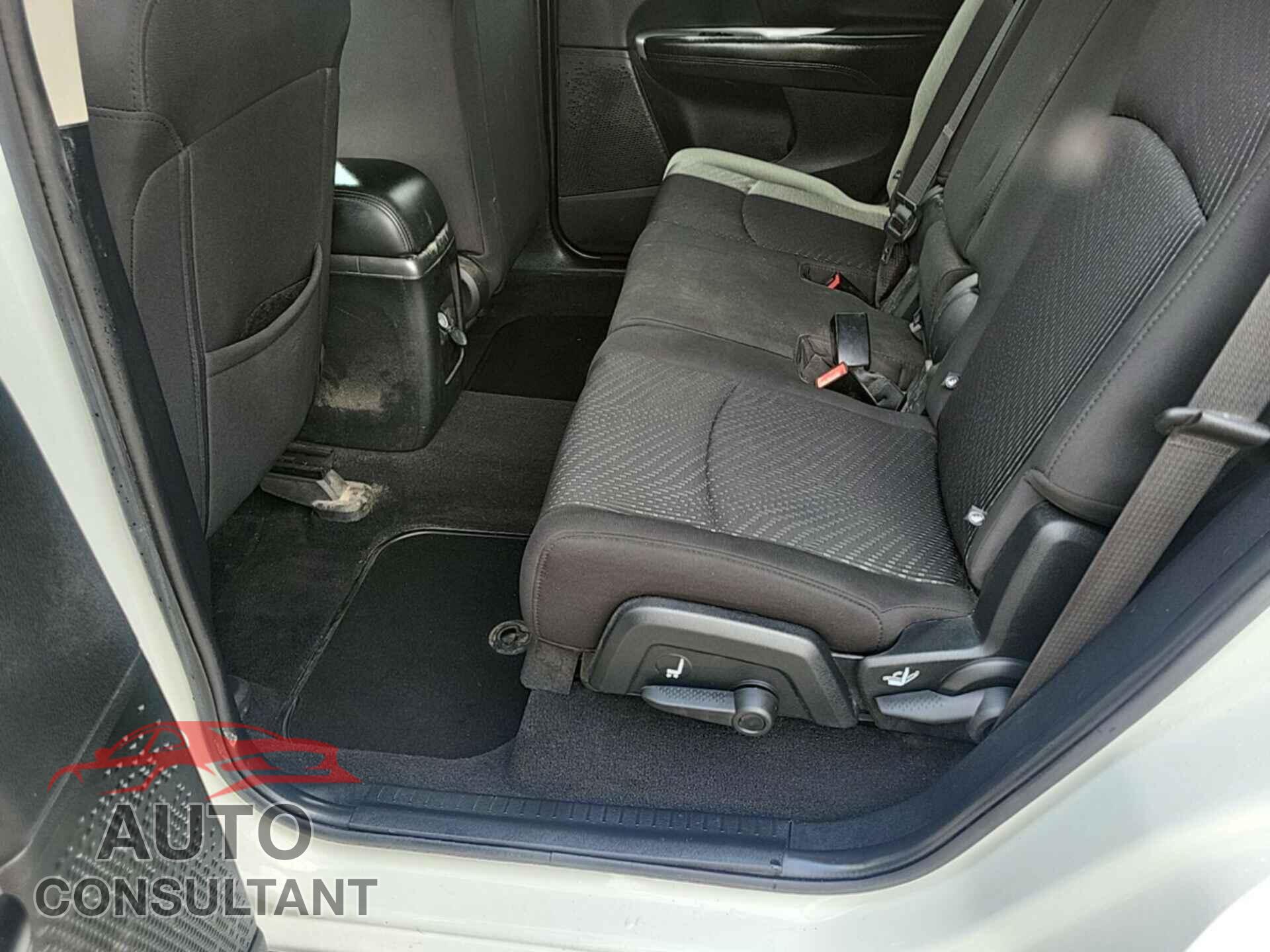 DODGE JOURNEY 2017 - 3C4PDCABXHT676622