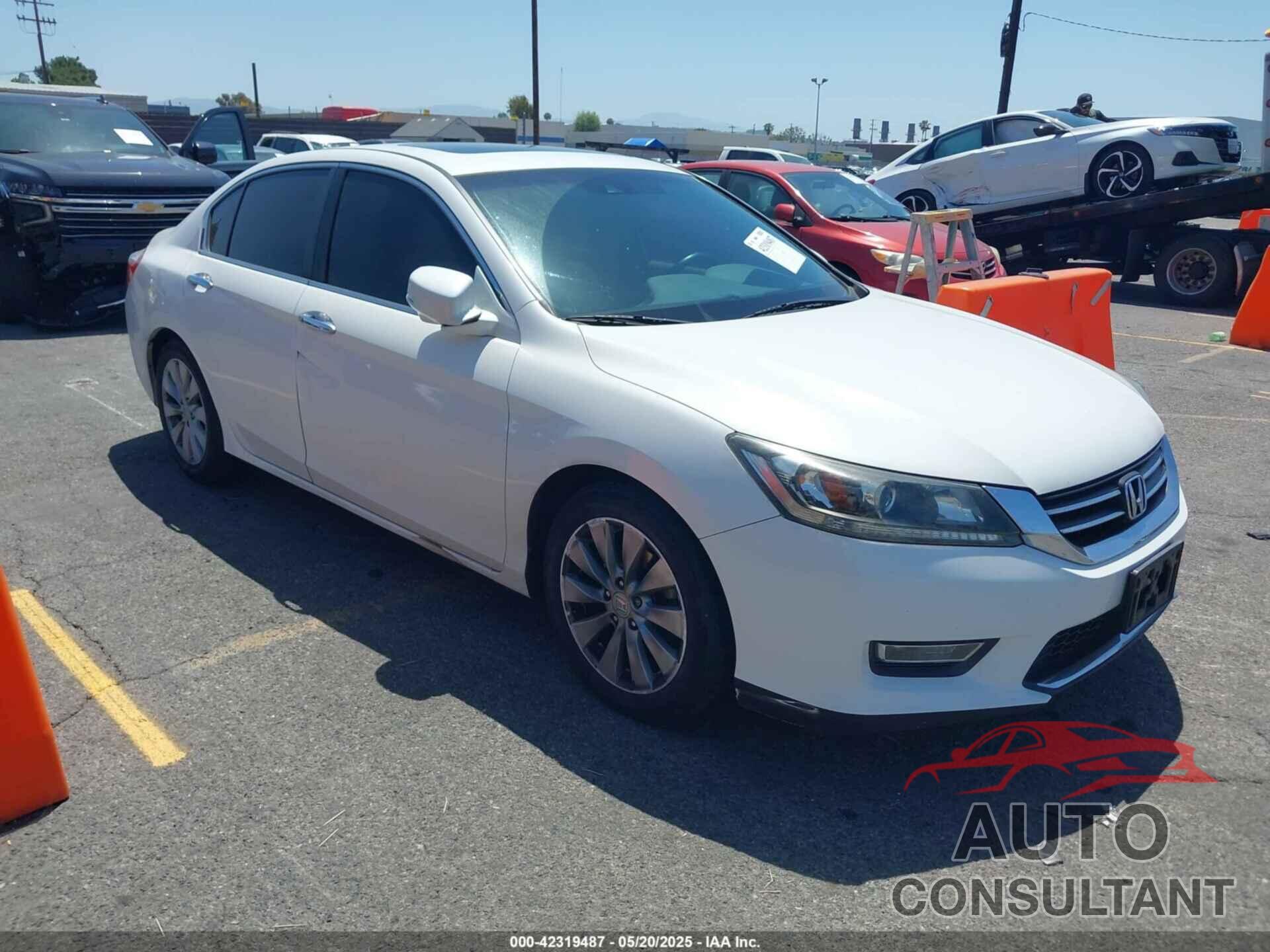 HONDA ACCORD 2013 - 1HGCR2F83DA207883