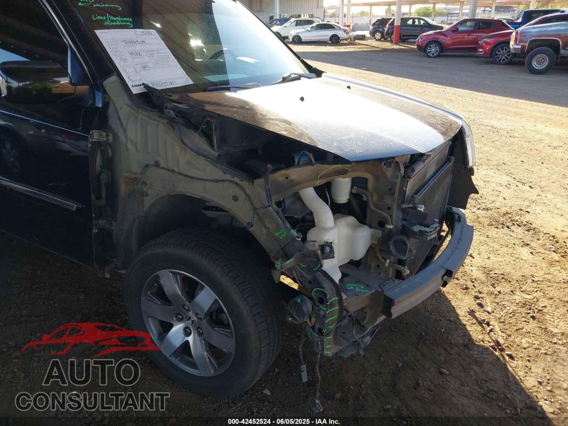 HONDA PILOT 2013 - 5FNYF3H98DB033423