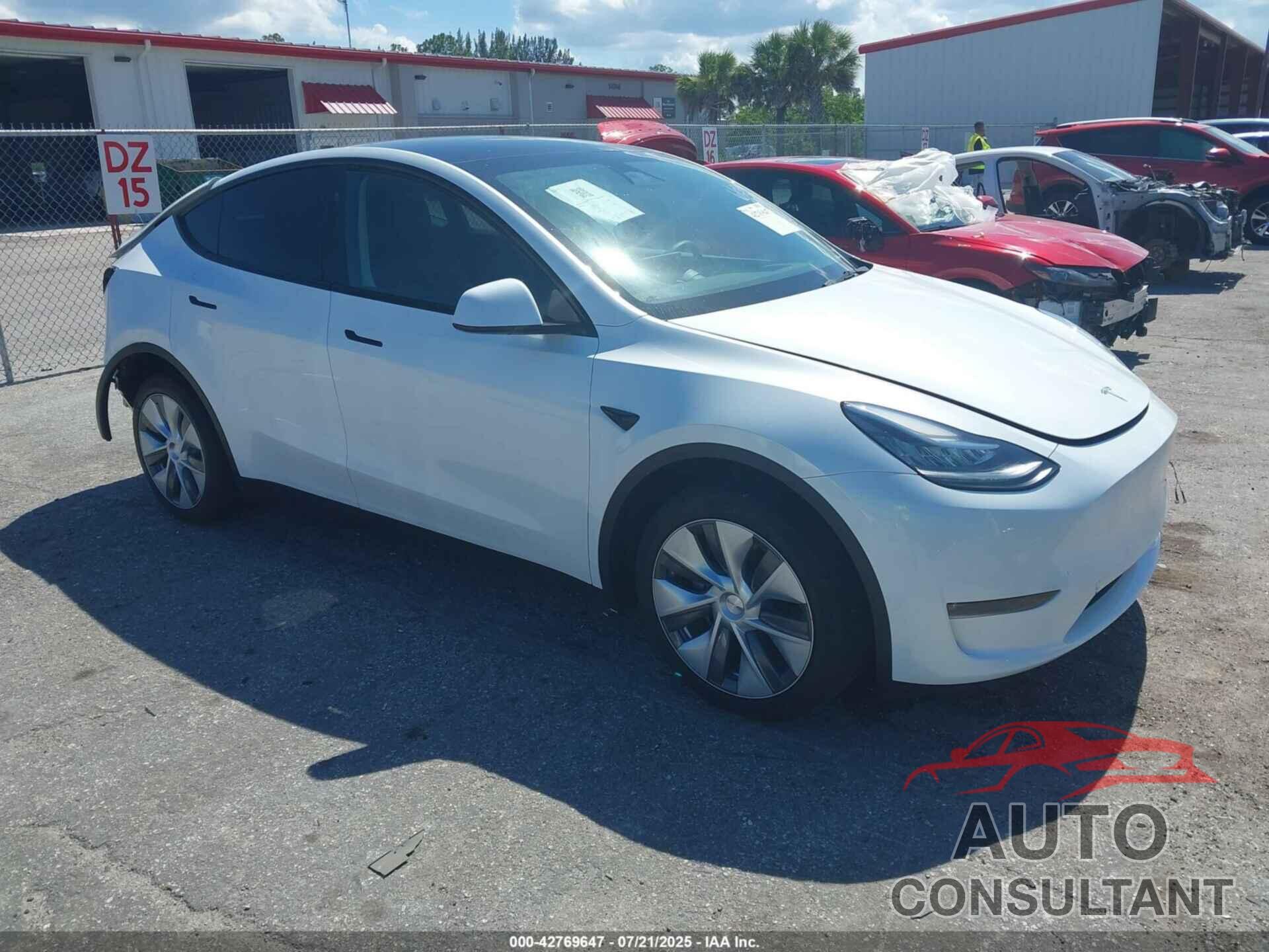 TESLA MODEL Y 2023 - 7SAYGDEE1PA160197