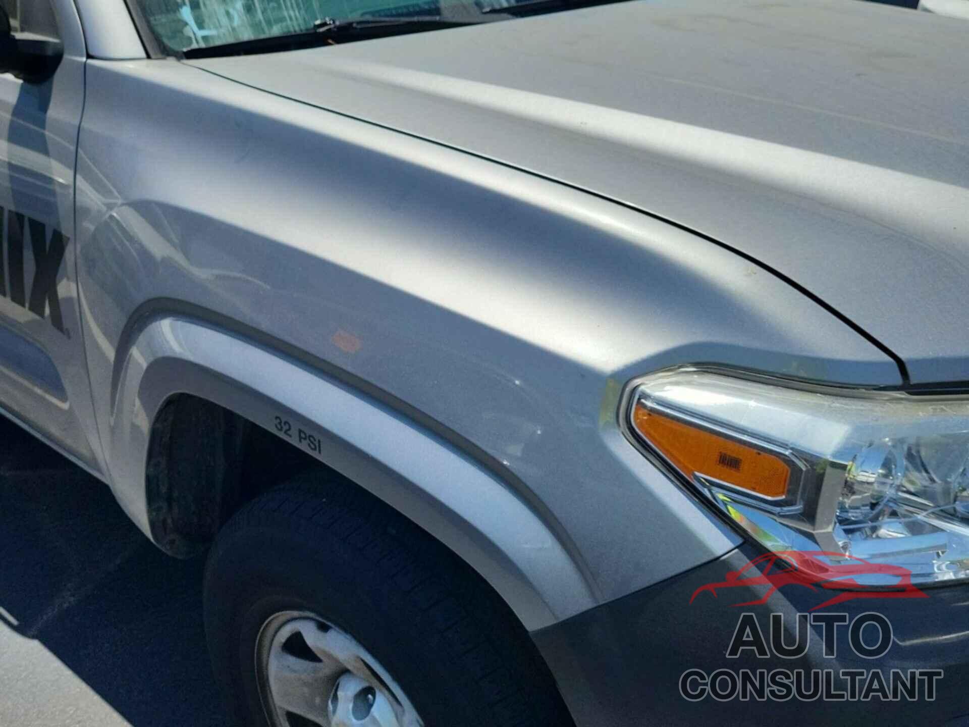 TOYOTA TACOMA 2019 - 5TFRX5GN1KX143485