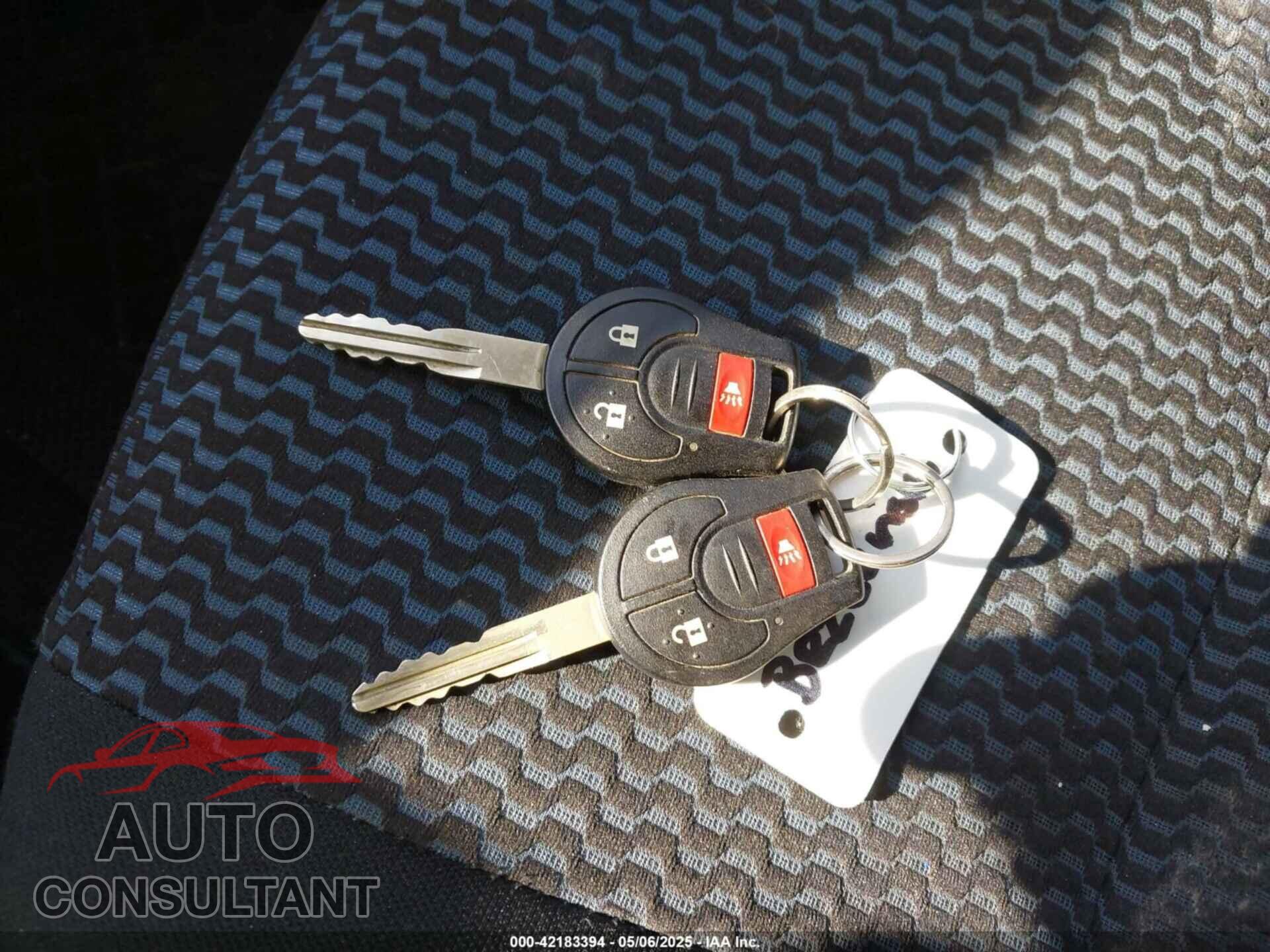 NISSAN VERSA NOTE 2017 - 3N1CE2CP3HL374073