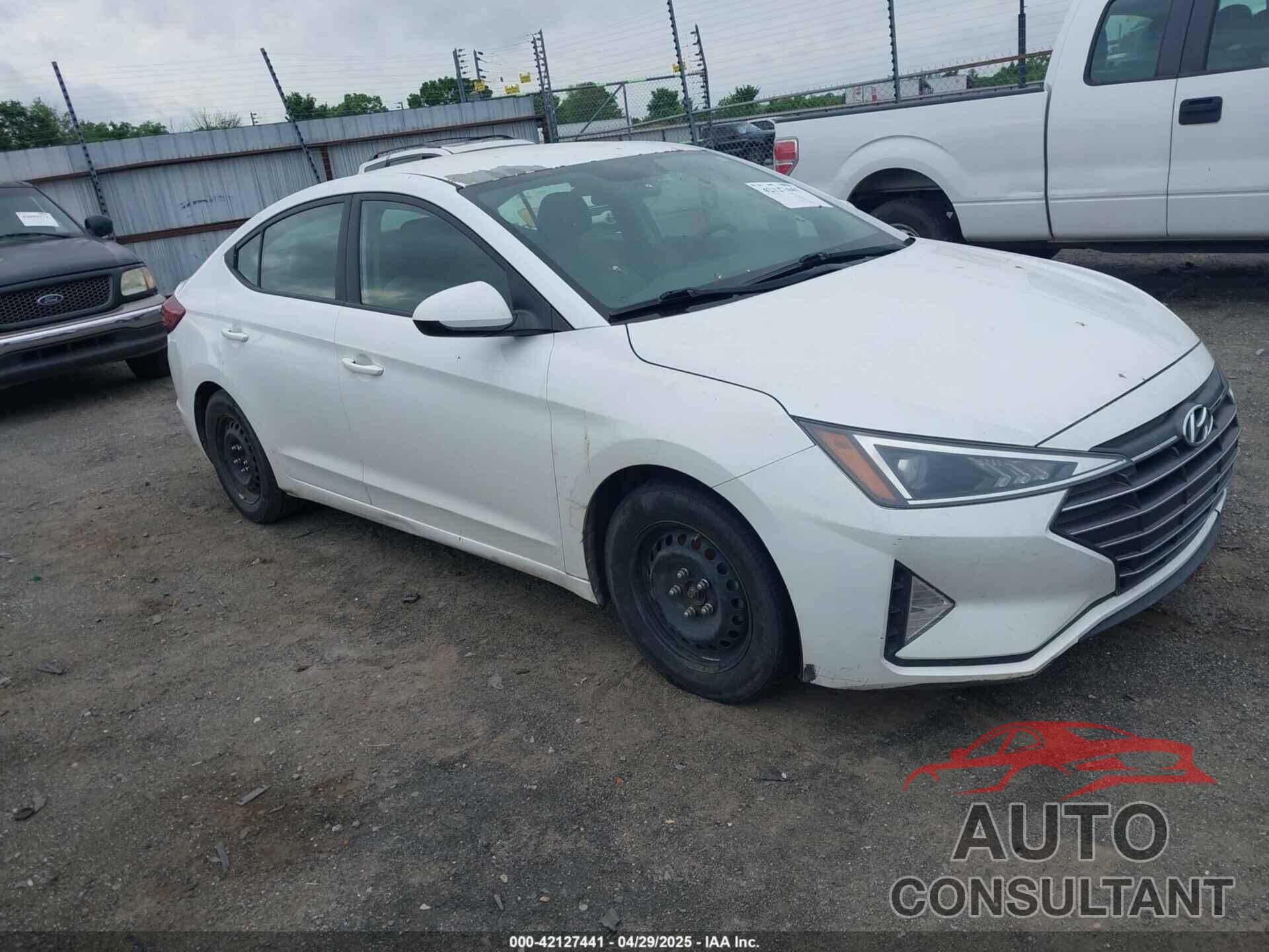 HYUNDAI ELANTRA 2019 - 5NPD74LF5KH439382