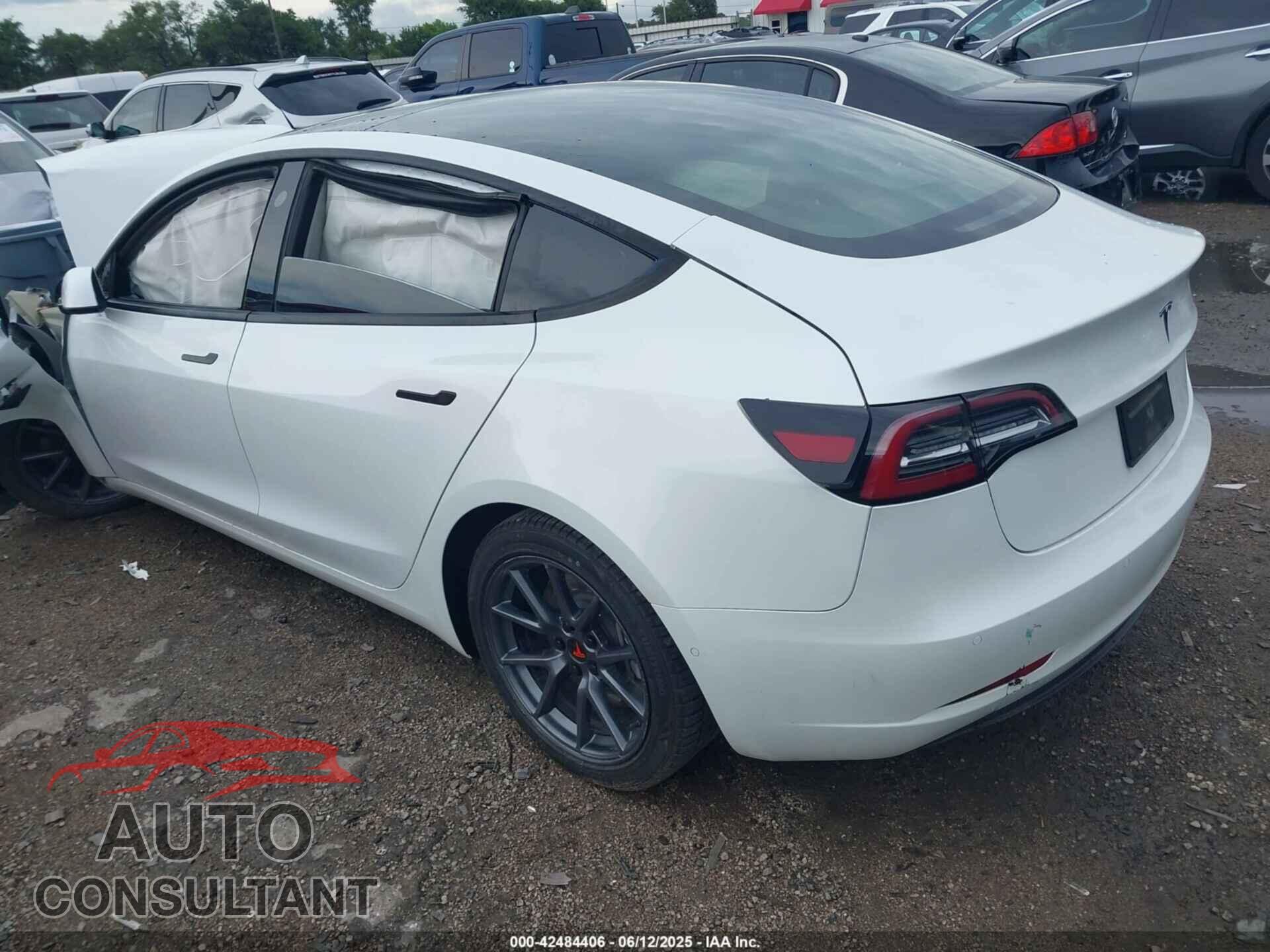 TESLA MODEL 3 2021 - 5YJ3E1EA3MF090368