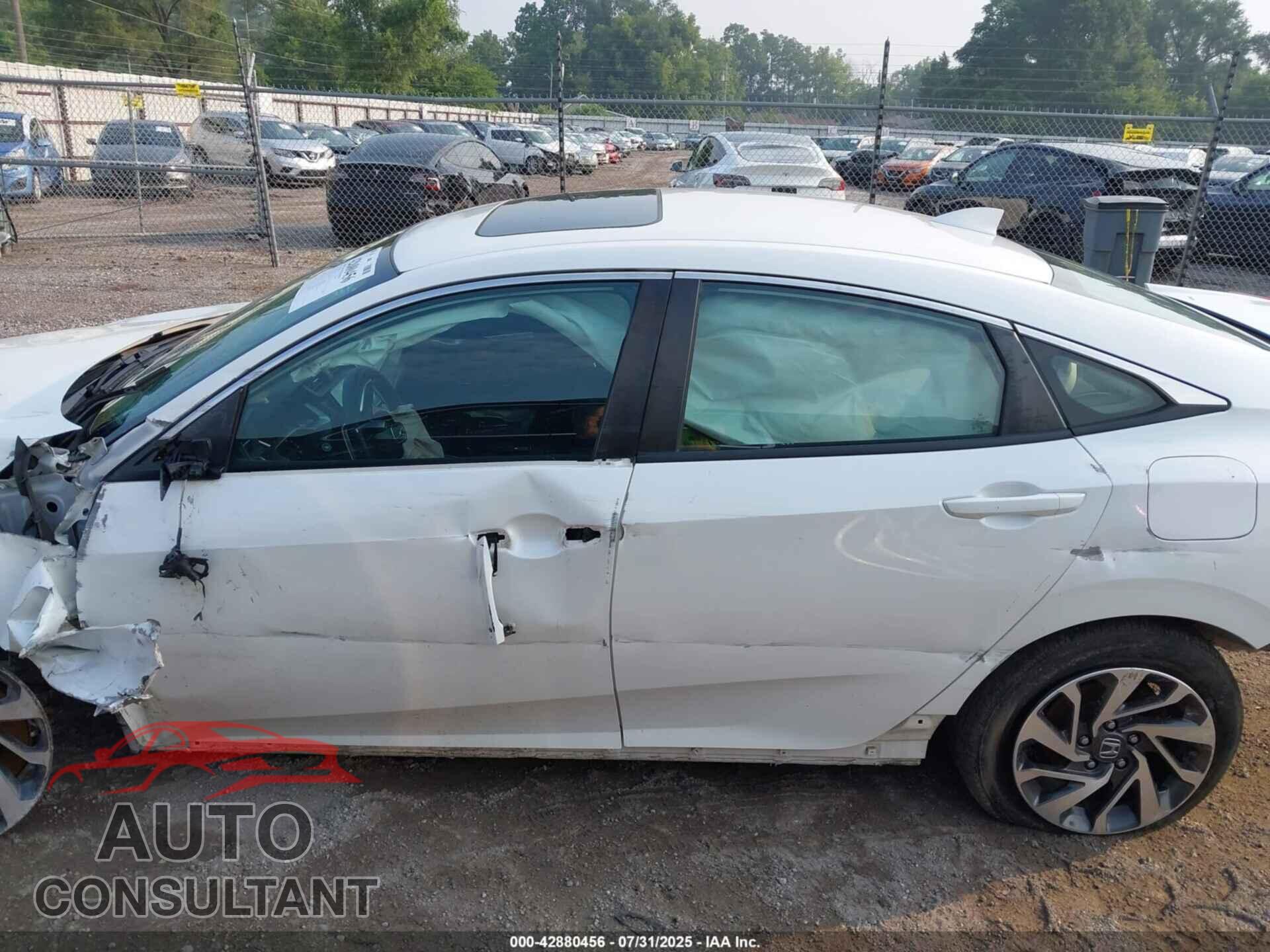 HONDA CIVIC 2018 - 19XFC2F77JE005299