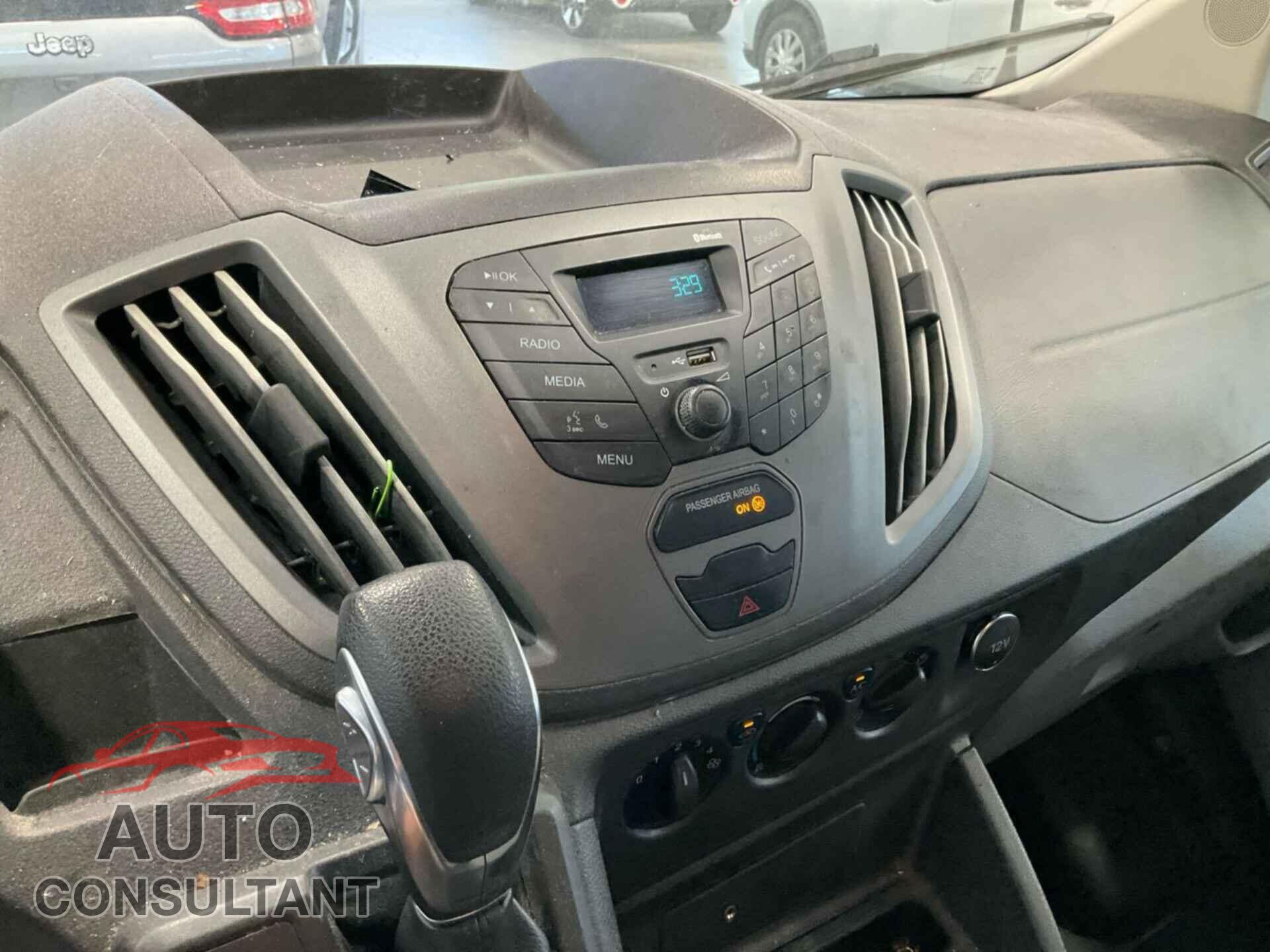 FORD TRANSIT 2019 - 1FTYR1YM5KKA24761