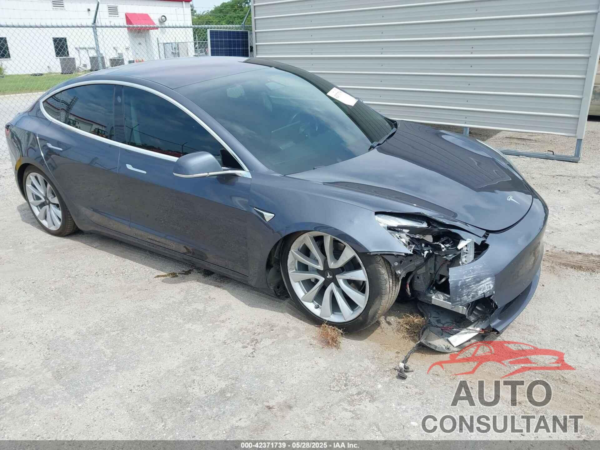 TESLA MODEL 3 2018 - 5YJ3E1EA7JF154939