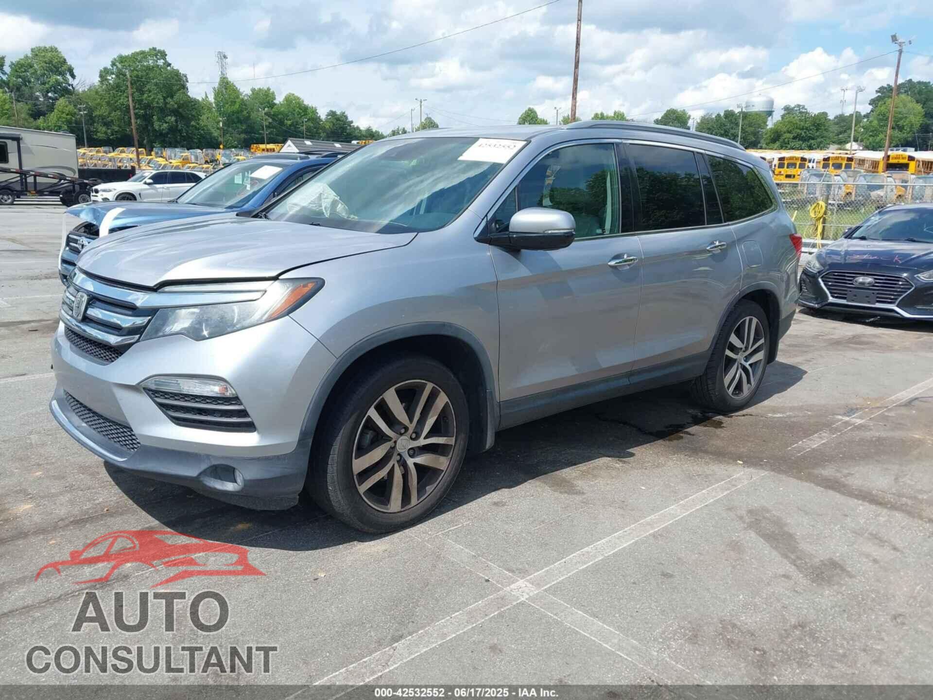 HONDA PILOT 2017 - 5FNYF5H94HB024087