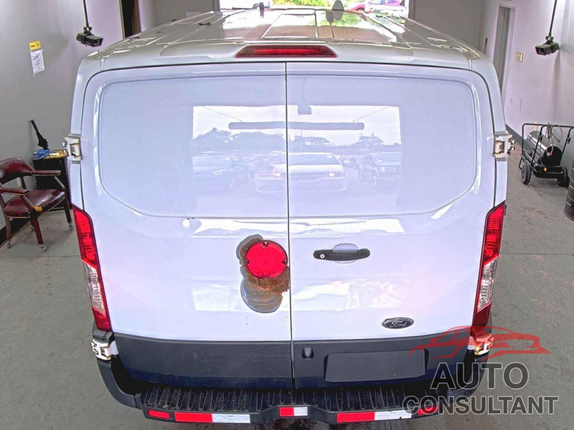 FORD TRANSIT-150 2016 - 1FTYE1YM3GKB08659