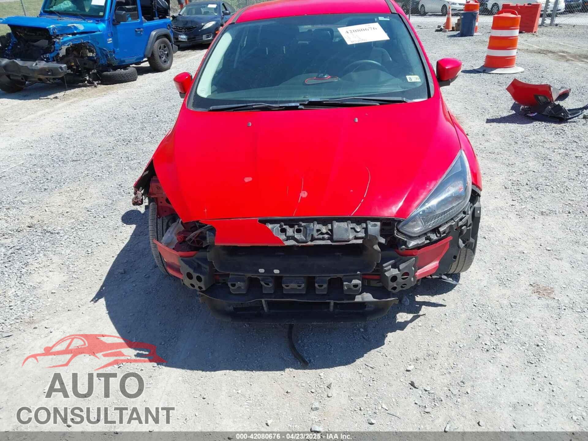 FORD FOCUS 2015 - 1FADP3F25FL207438