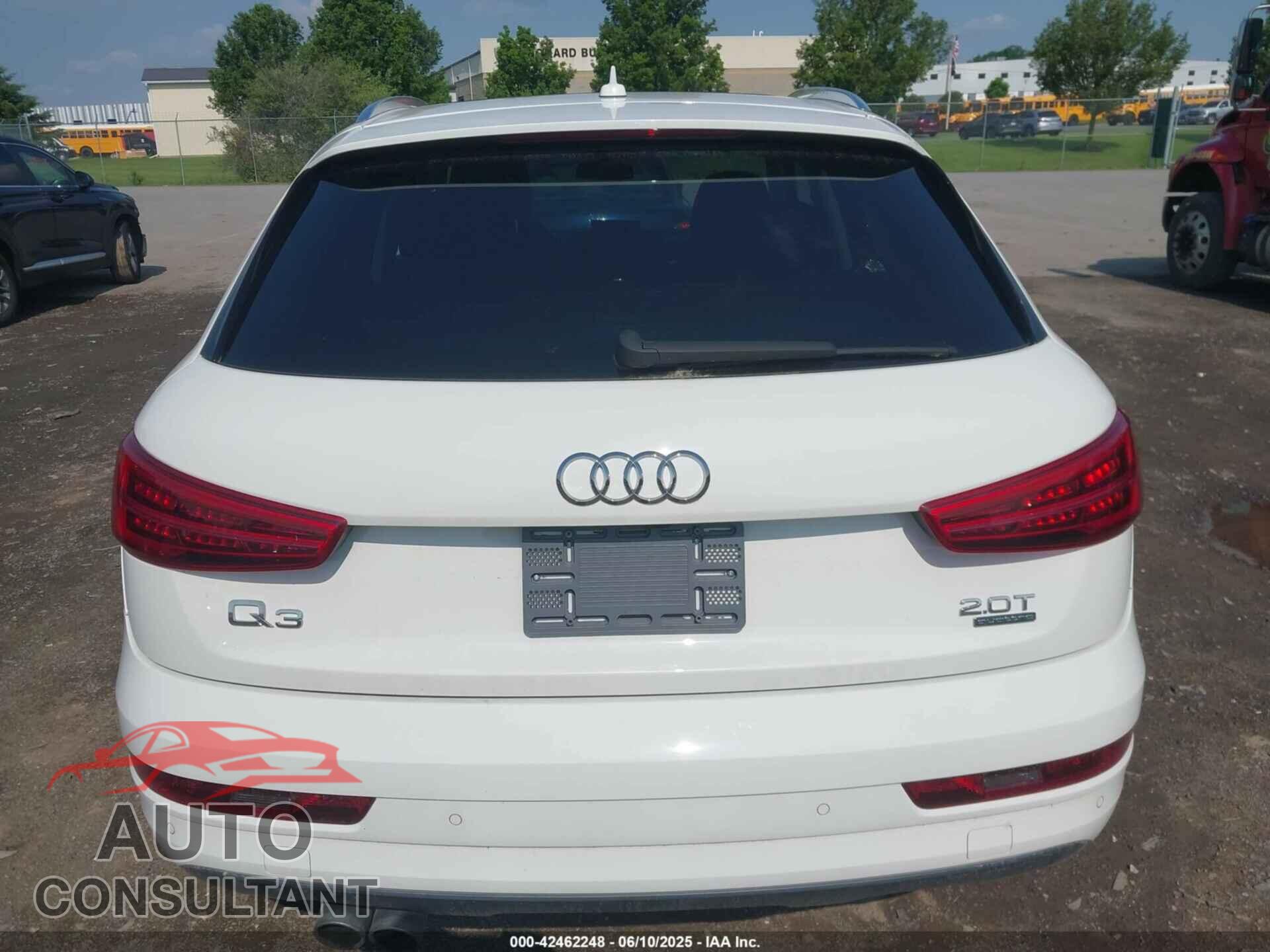 AUDI Q3 2017 - WA1ECCFS7HR009402