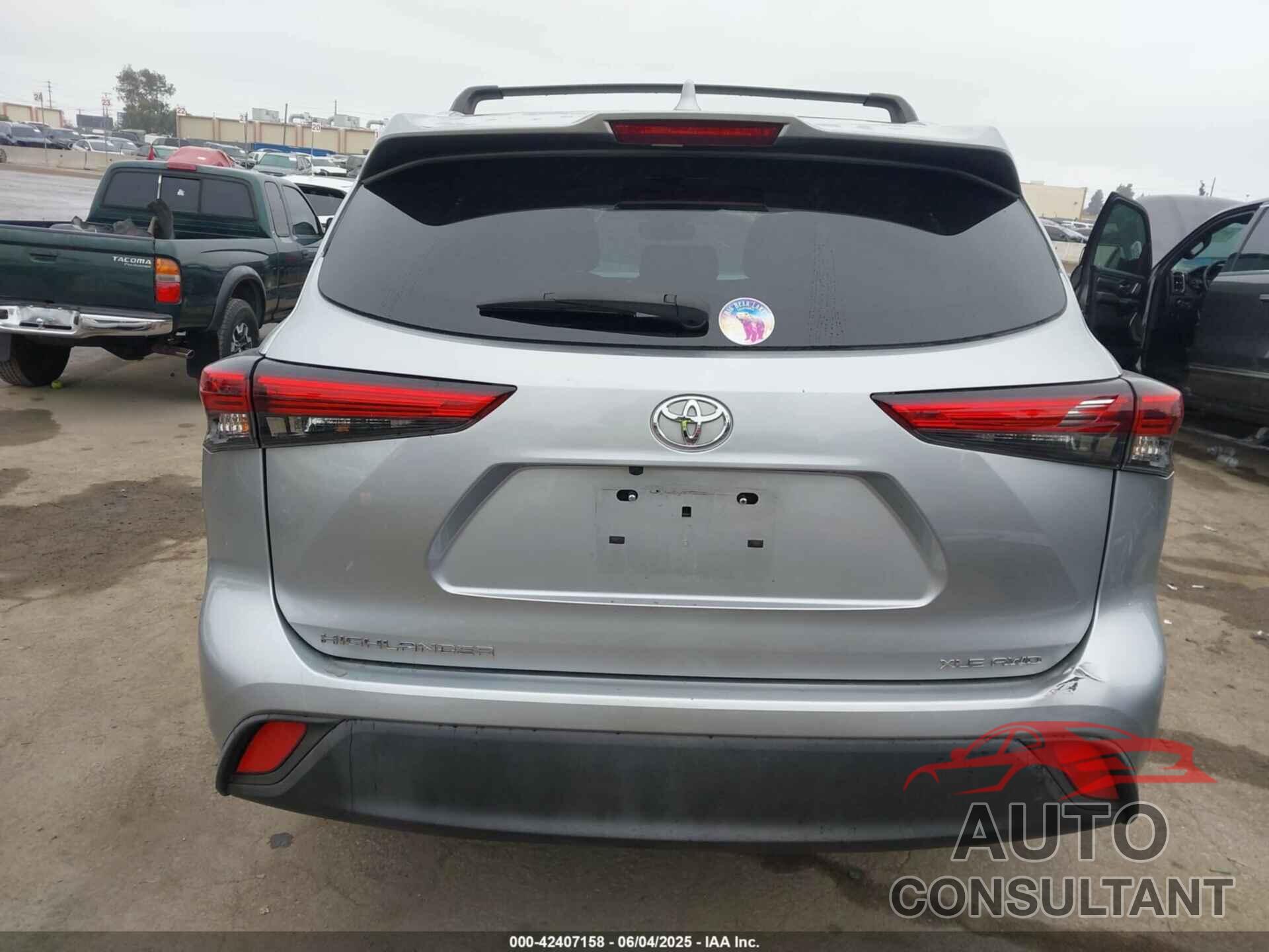 TOYOTA HIGHLANDER 2021 - 5TDHZRBH8MS142051