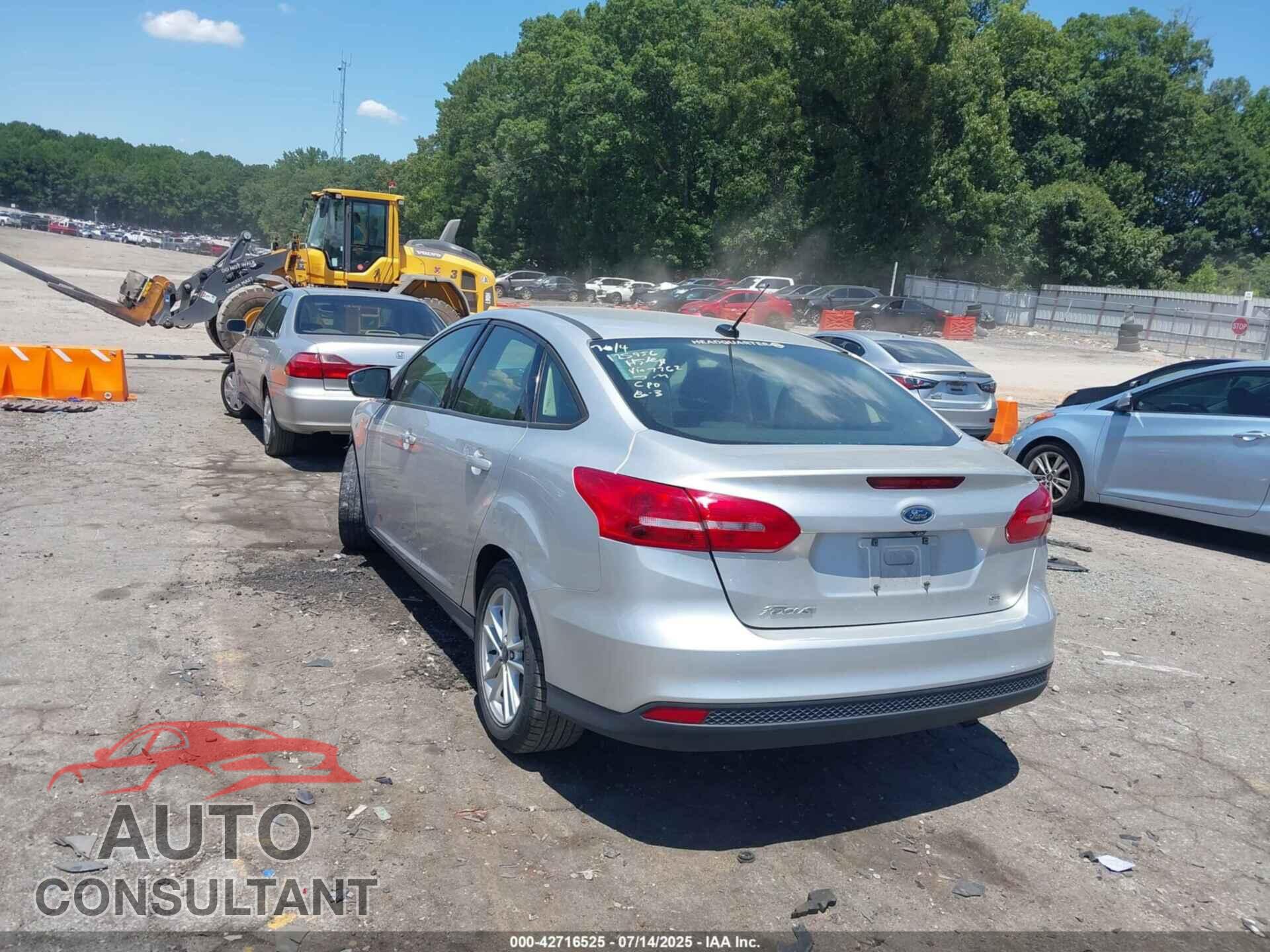 FORD FOCUS 2016 - 1FADP3F20GL297762