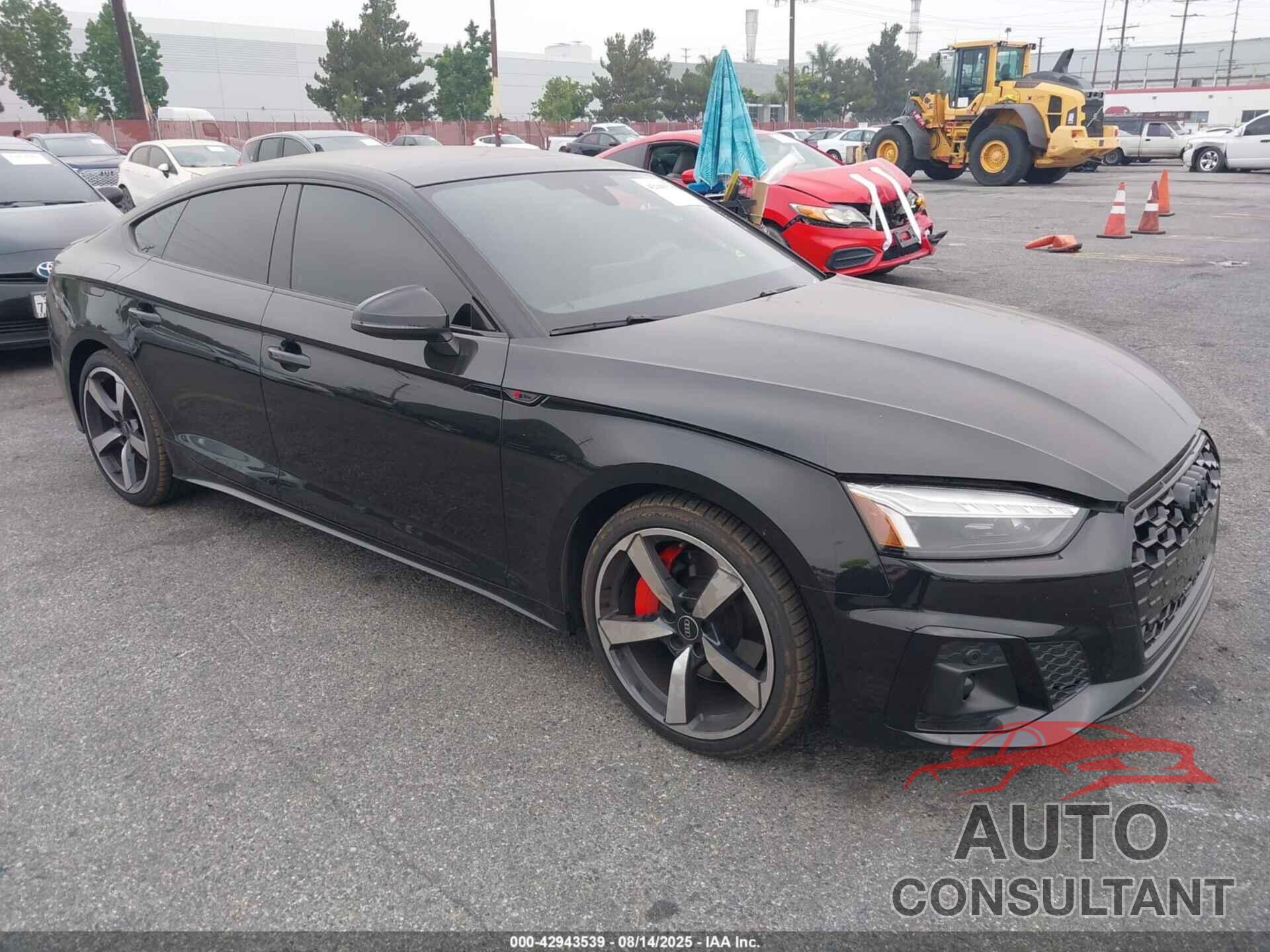 AUDI A5 SPORTBACK 2024 - WAUFACF5XRA048511