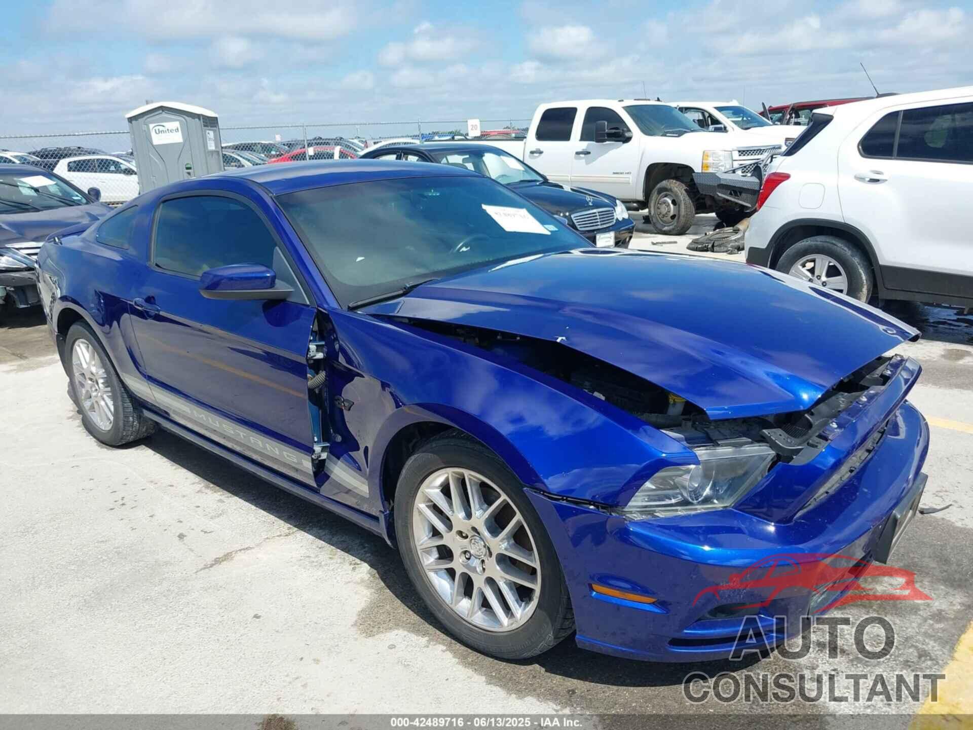 FORD MUSTANG 2013 - 1ZVBP8AM0D5266550