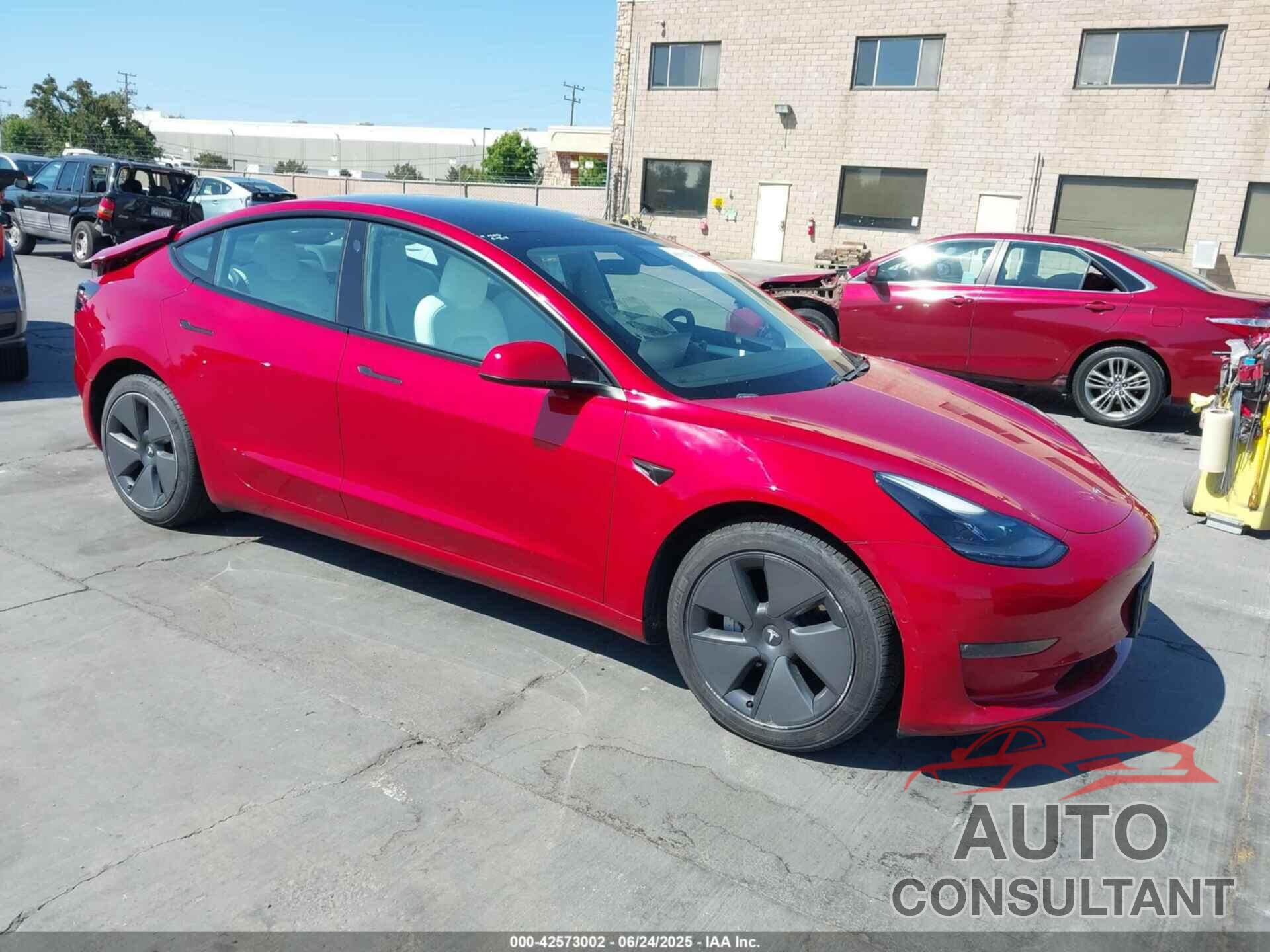 TESLA MODEL 3 2021 - 5YJ3E1EB5MF004244