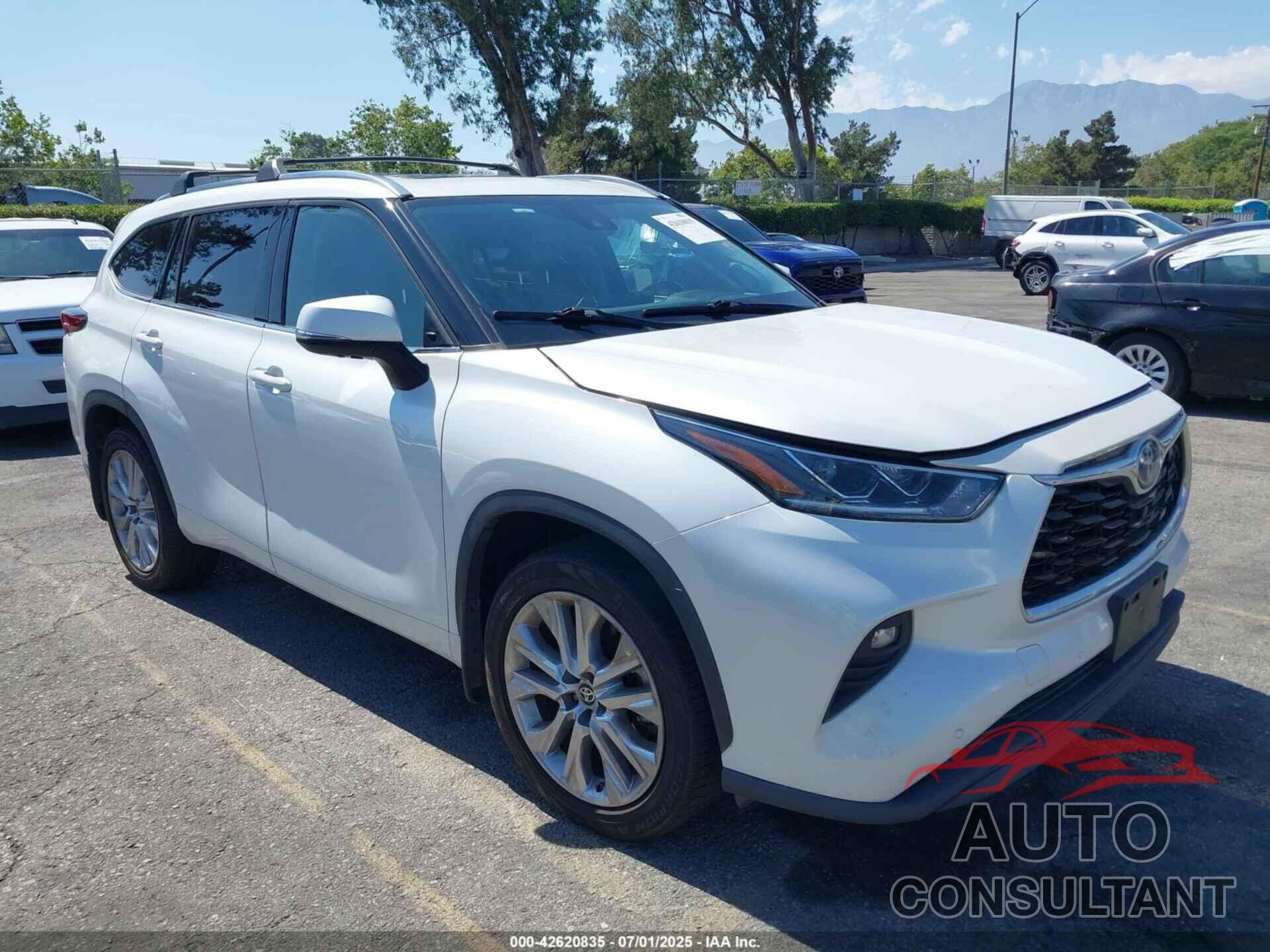 TOYOTA HIGHLANDER 2022 - 5TDYARAHXNS515715