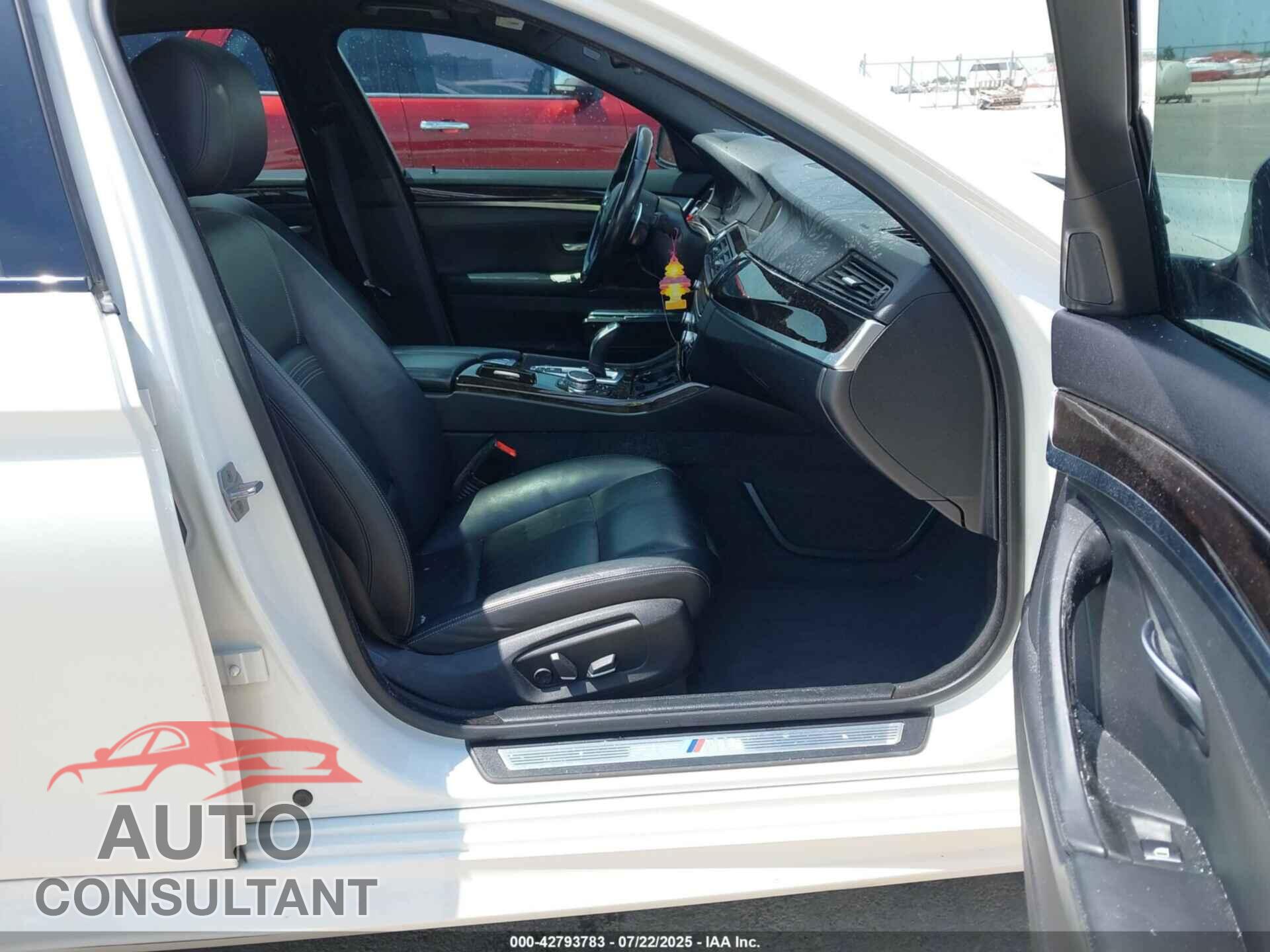 BMW 528I 2015 - WBA5A5C55FD523973
