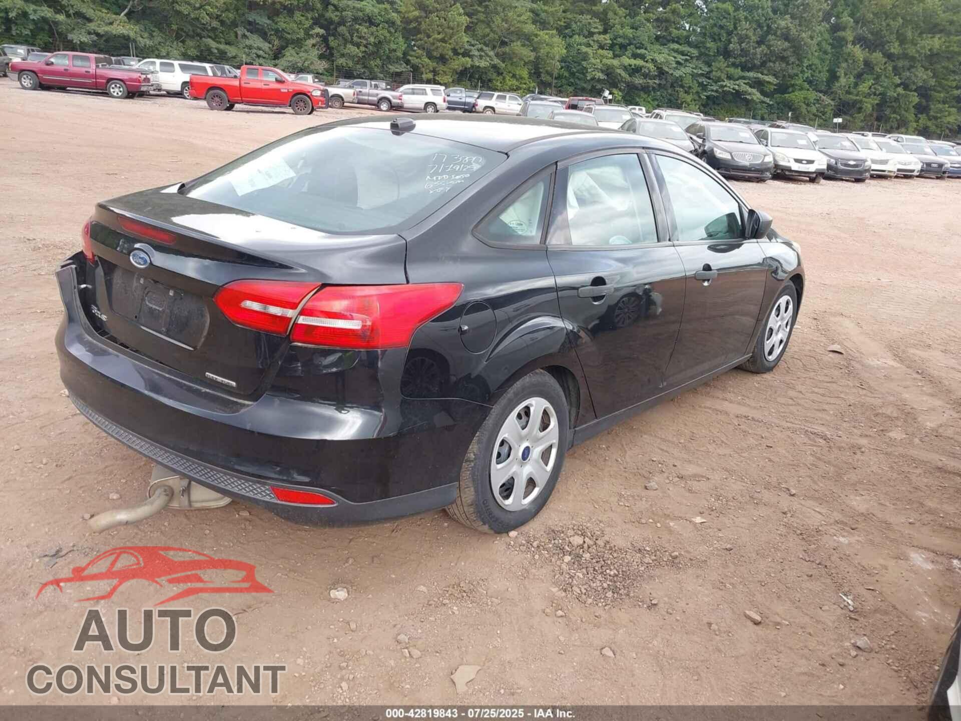 FORD FOCUS 2016 - 1FADP3E29GL389485