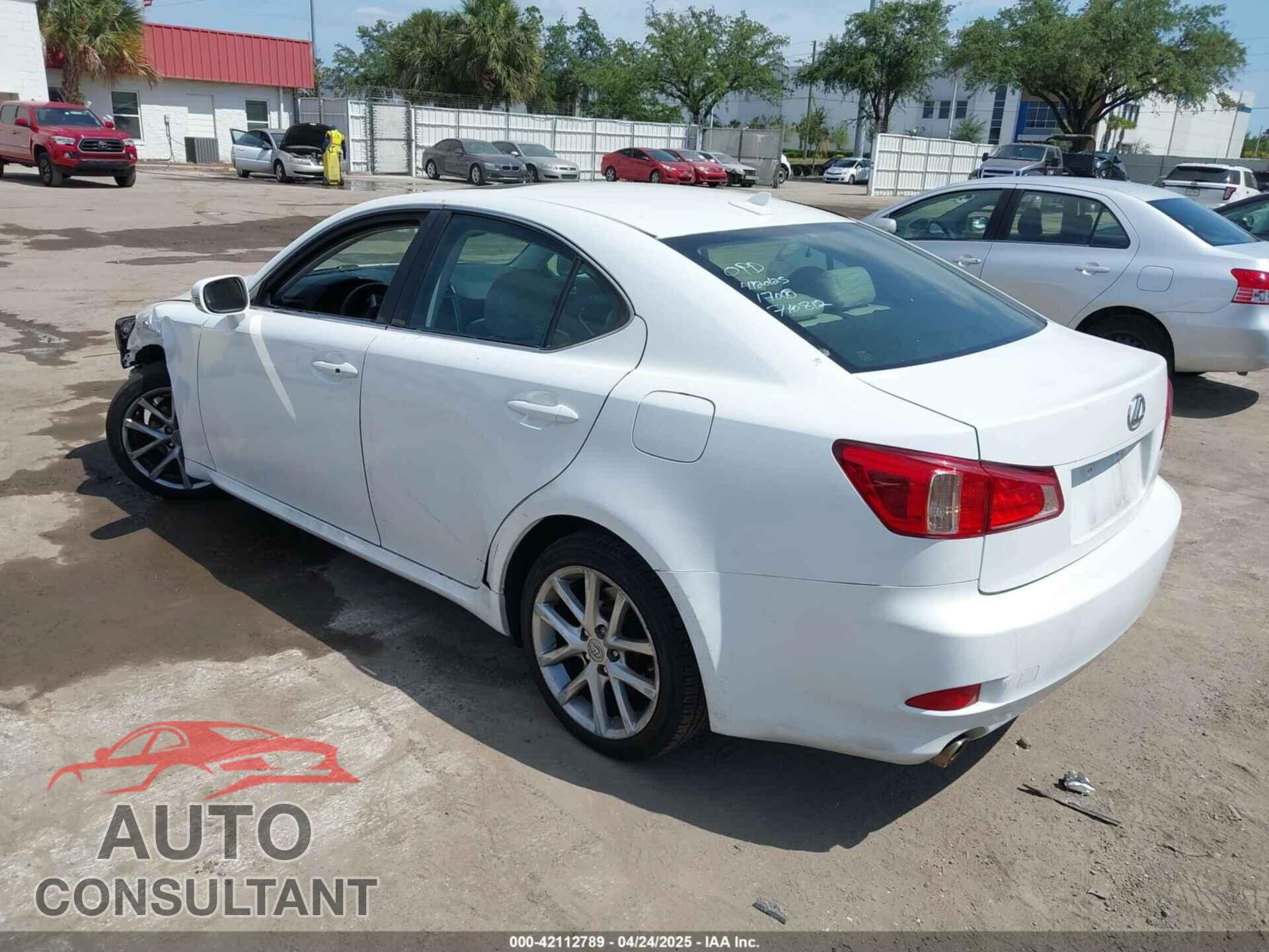 LEXUS IS 250 2011 - JTHCF5C24B5047820