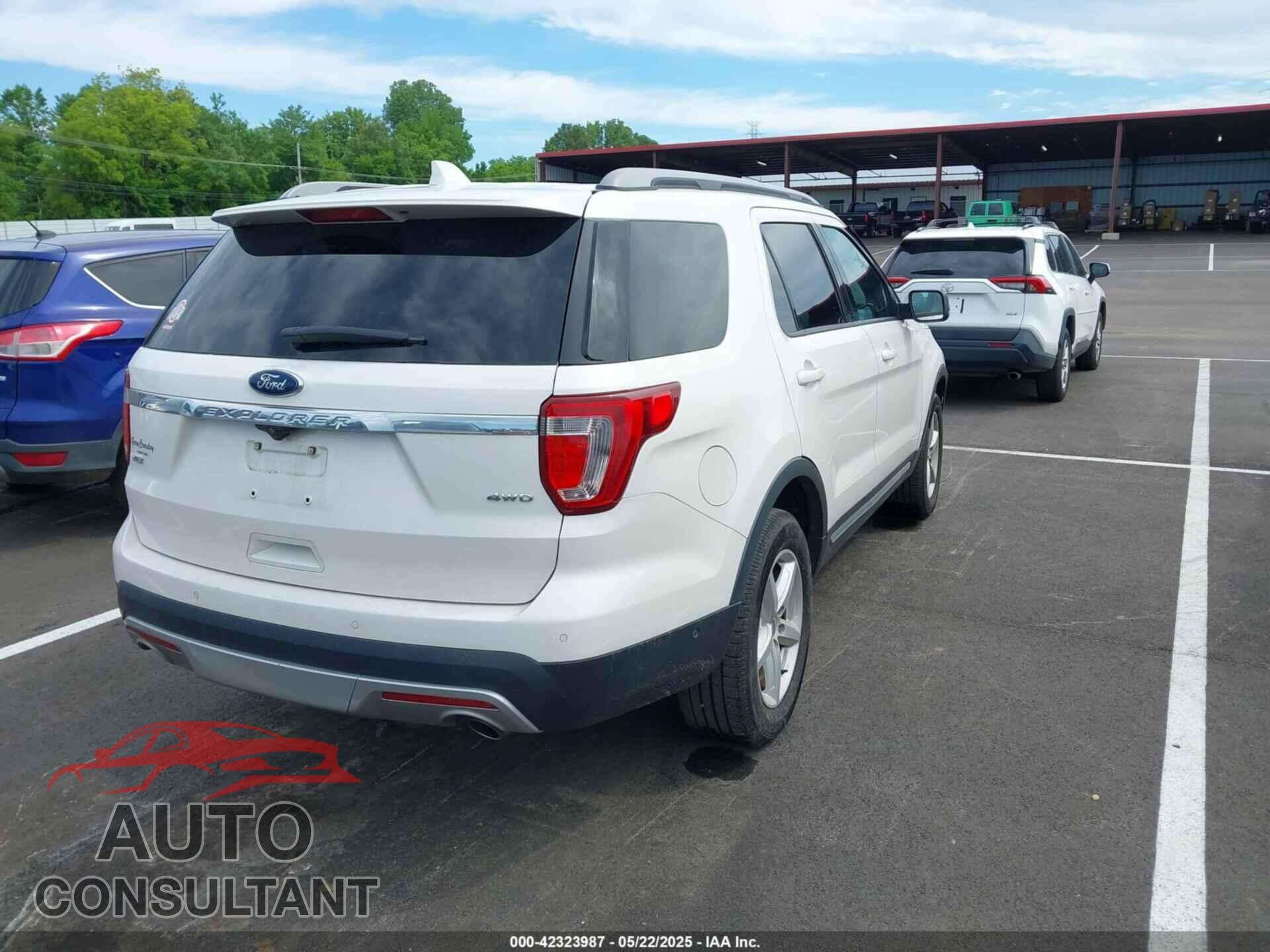 FORD EXPLORER 2017 - 1FM5K8D82HGD54180