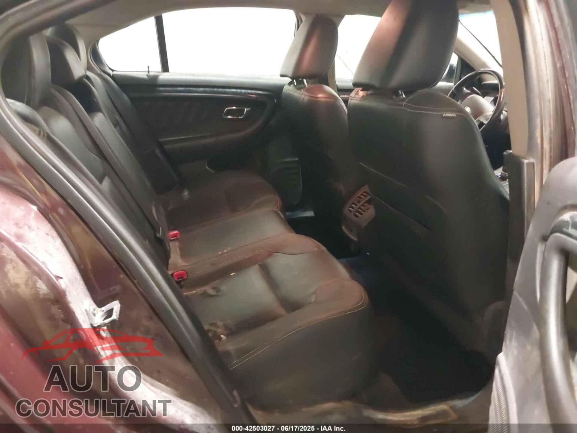 FORD TAURUS 2010 - 1FAHP2FW5AG145717
