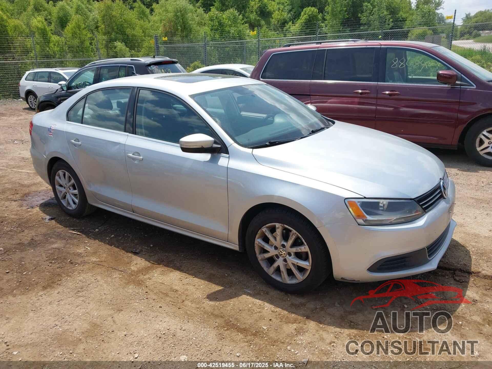VOLKSWAGEN JETTA 2014 - 3VWD17AJ8EM214802