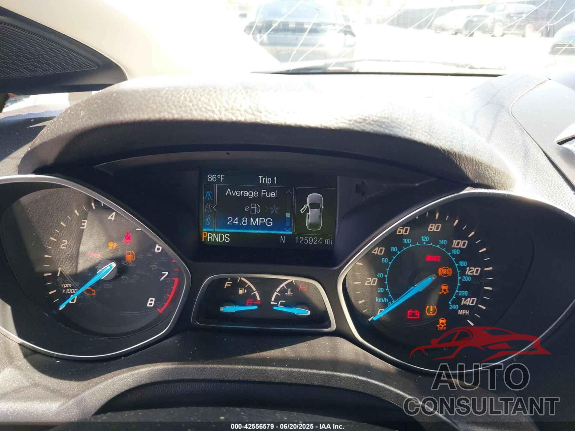 FORD ESCAPE 2016 - 1FMCU0GX3GUB31376