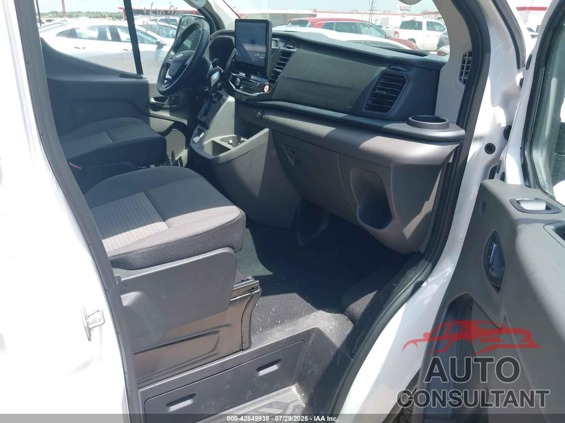 FORD TRANSIT-350 PASSENGER VAN 2025 - 1FBAX2Y83SKA39702