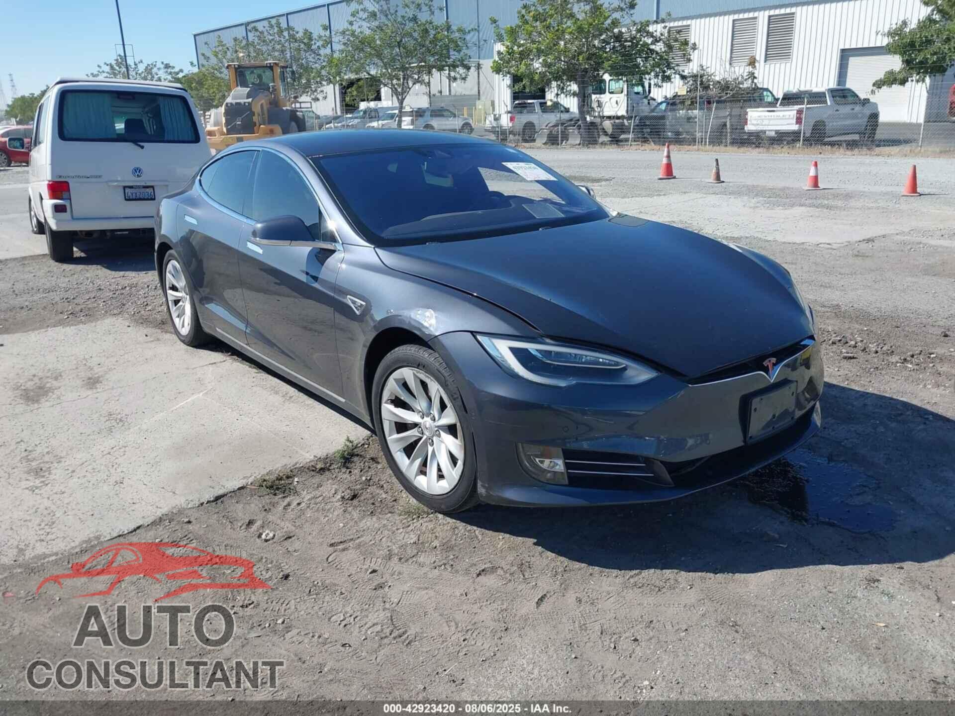TESLA MODEL S 2016 - 5YJSA1E17GF153760