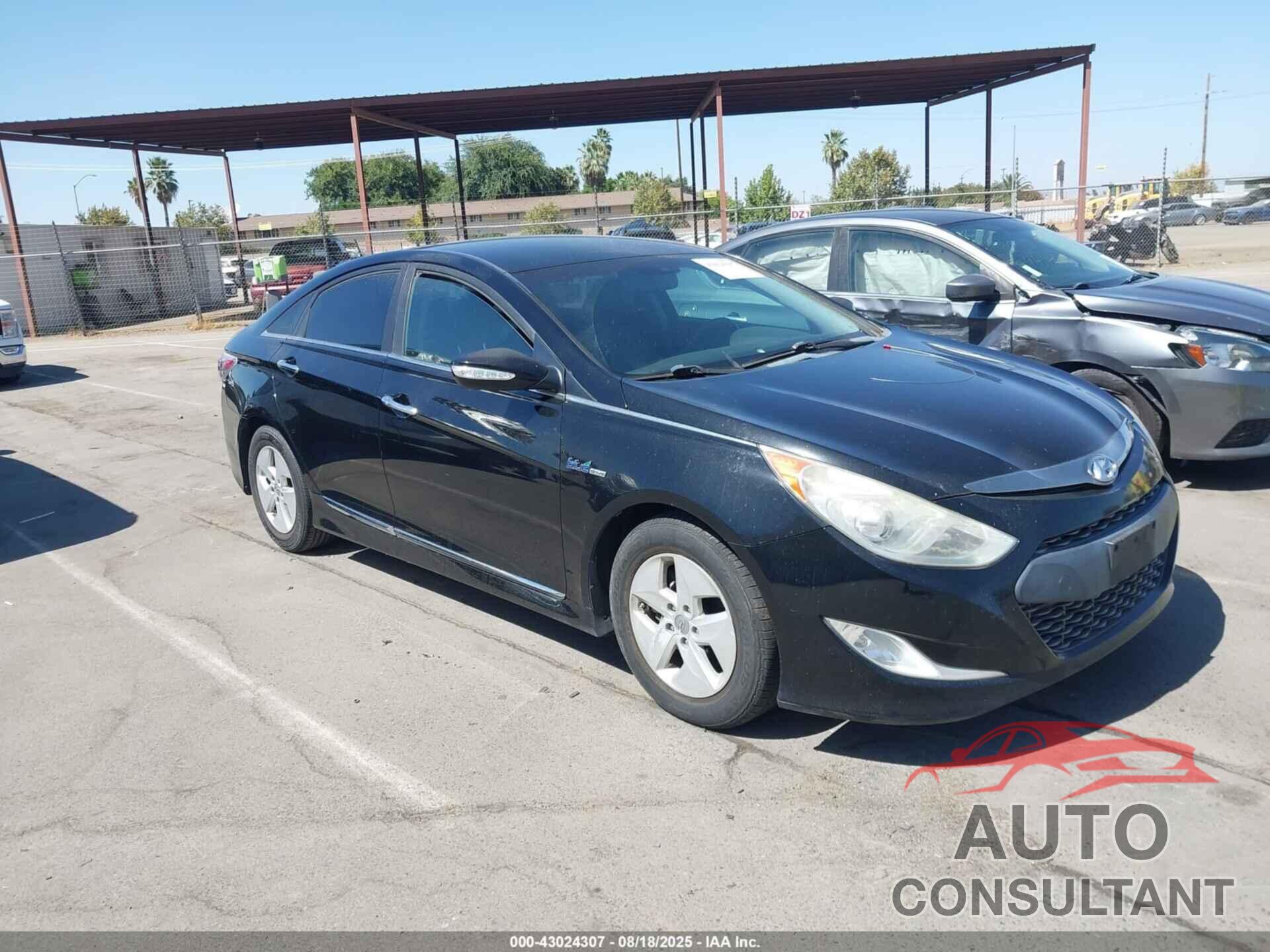 HYUNDAI SONATA HYBRID 2012 - KMHEC4A48CA029441