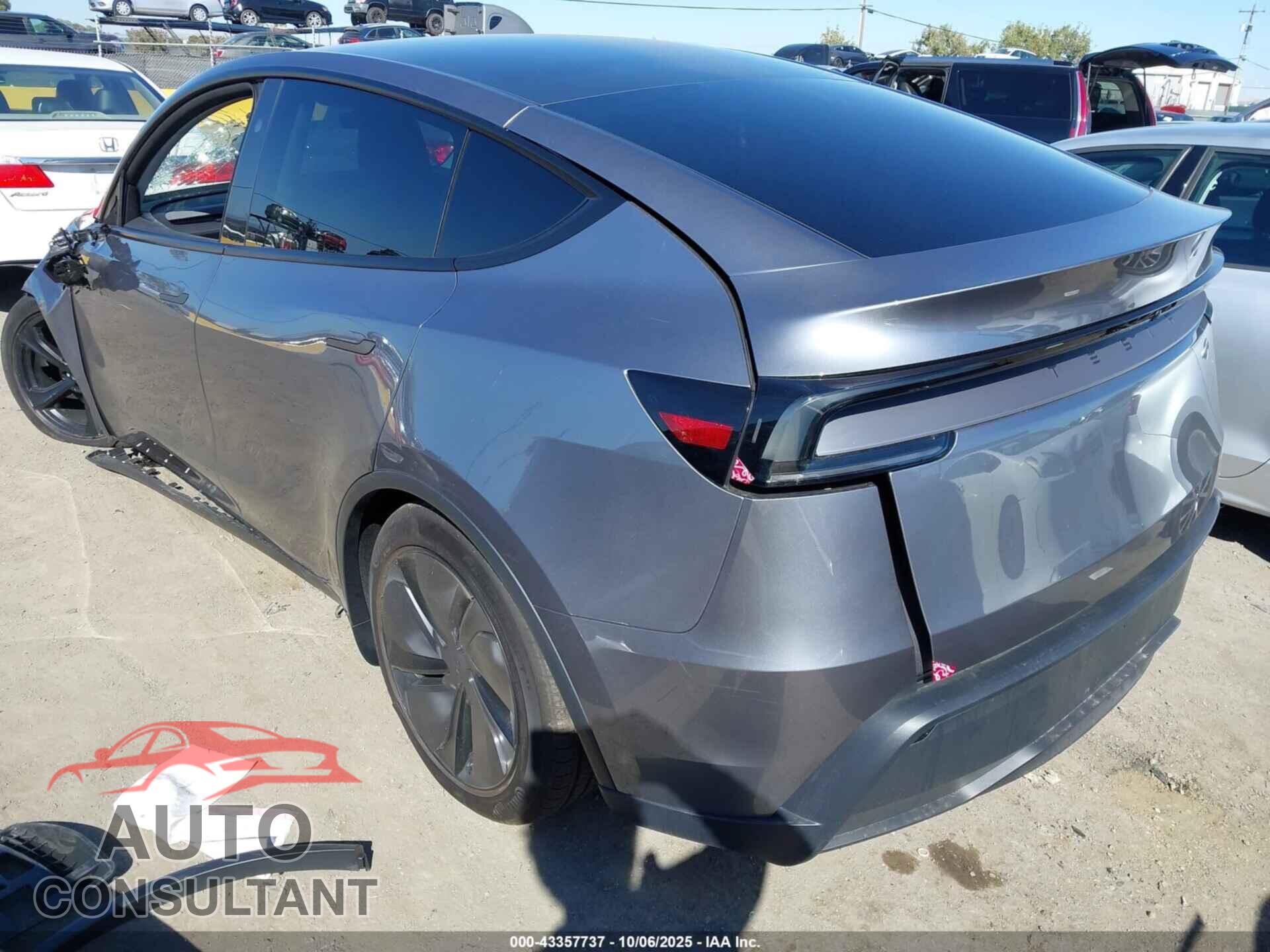 TESLA MODEL Y 2026 - 7SAYGDED2TF422250