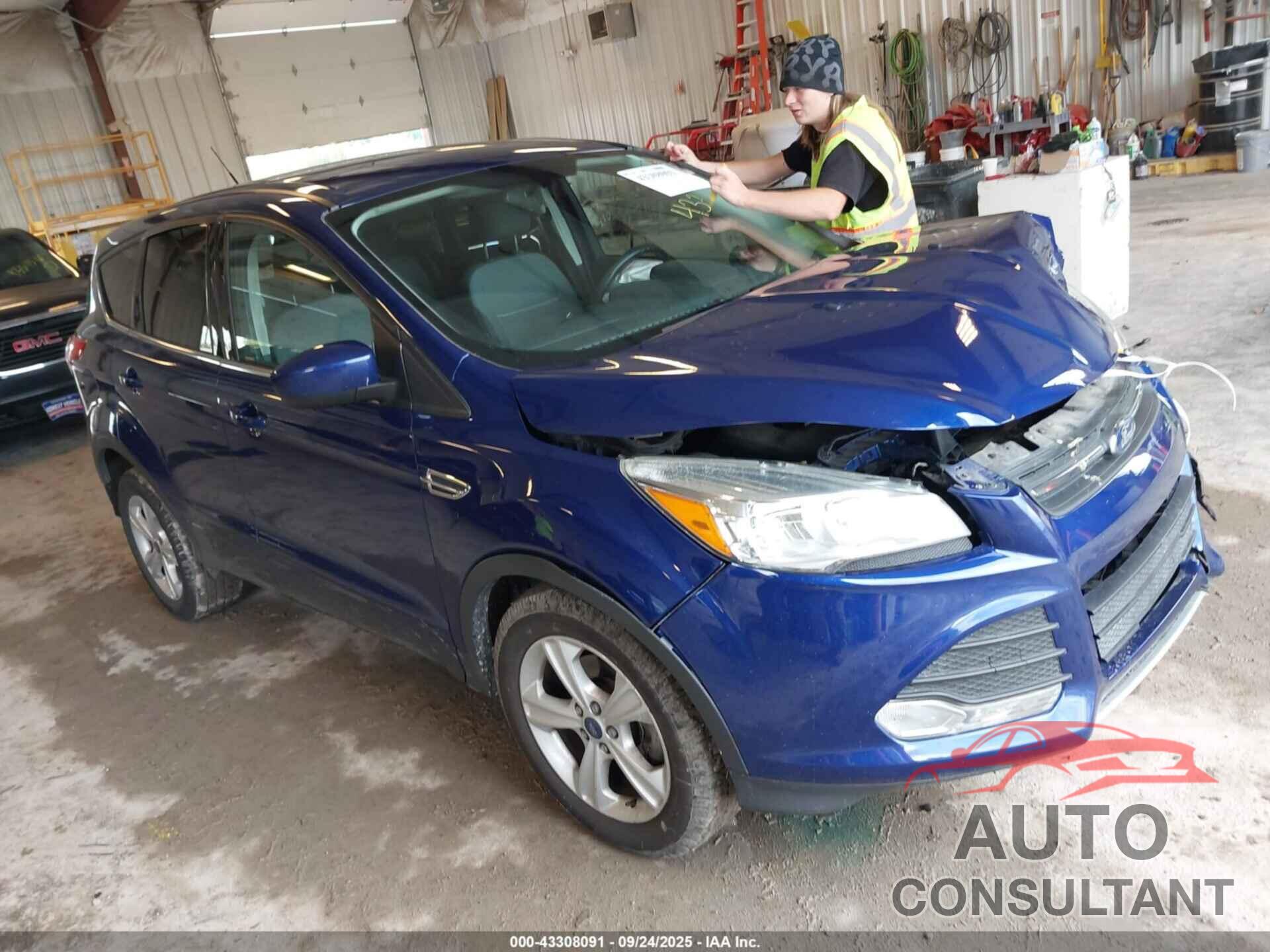 FORD ESCAPE 2015 - 1FMCU0GX7FUC77780