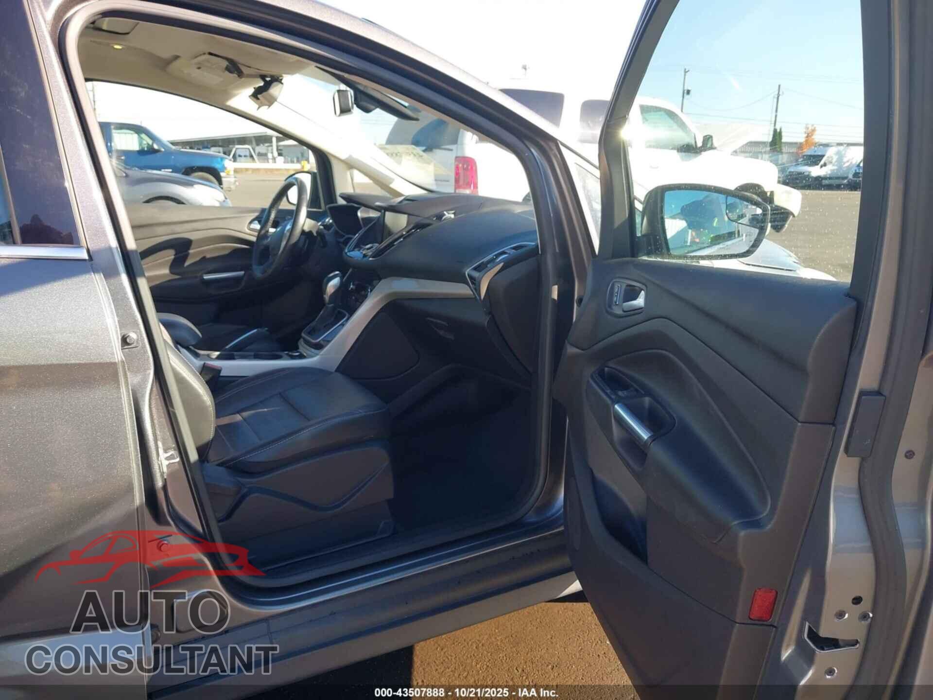 FORD C-MAX ENERGI 2013 - 1FADP5CU4DL543936