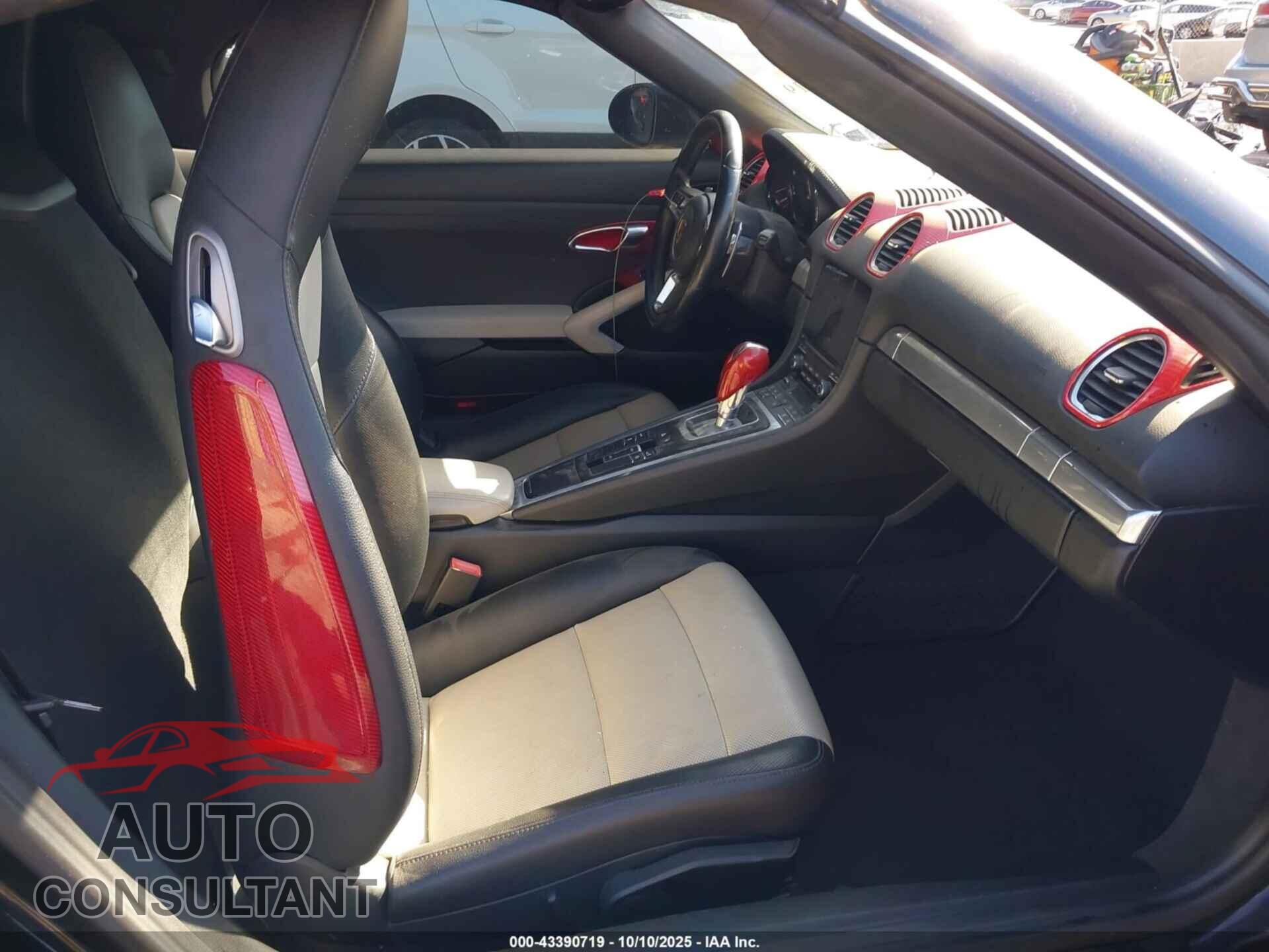 PORSCHE 718 BOXSTER 2018 - WP0CA2A88JS210426