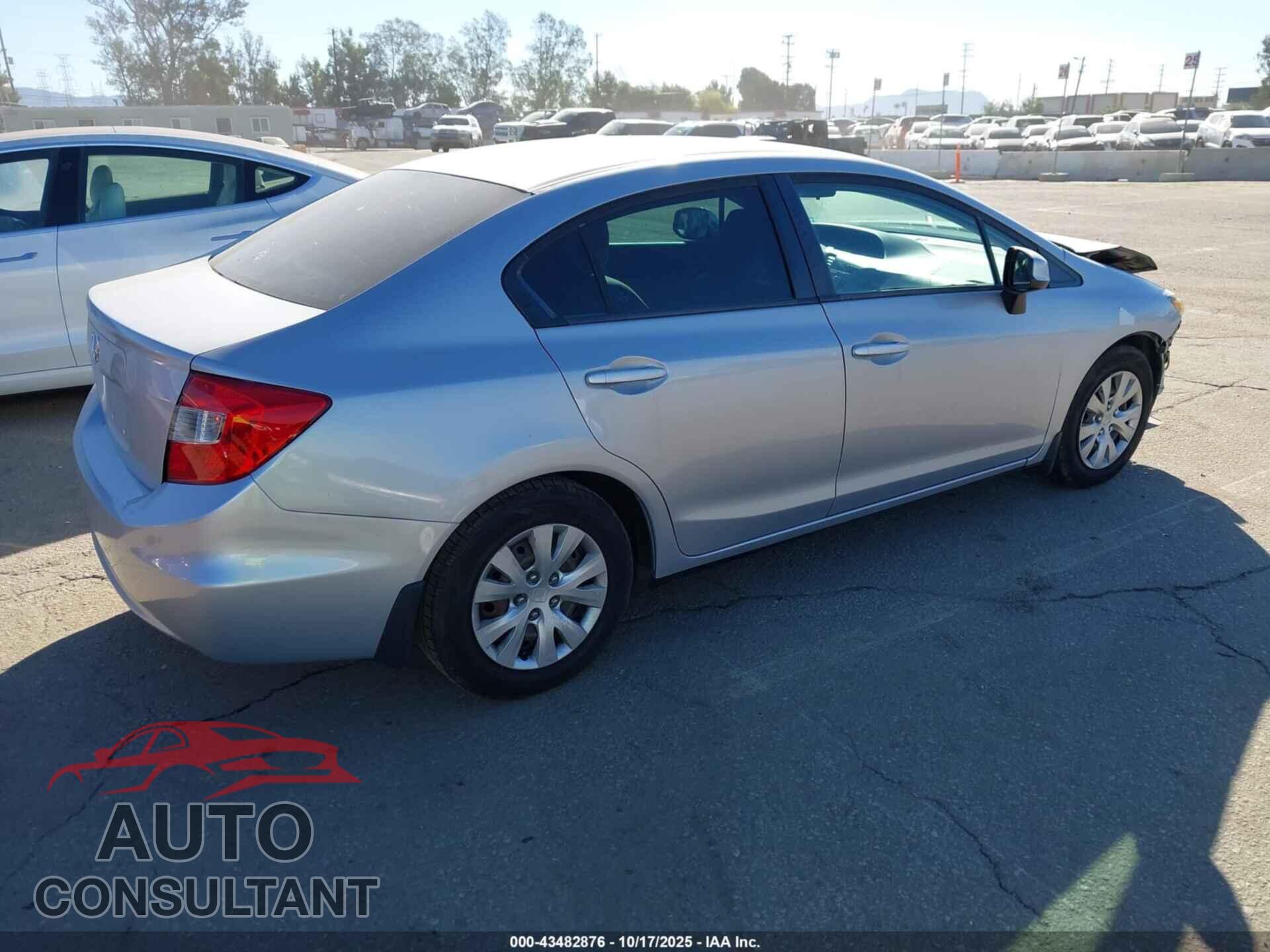 HONDA CIVIC 2012 - 2HGFB2F52CH573549