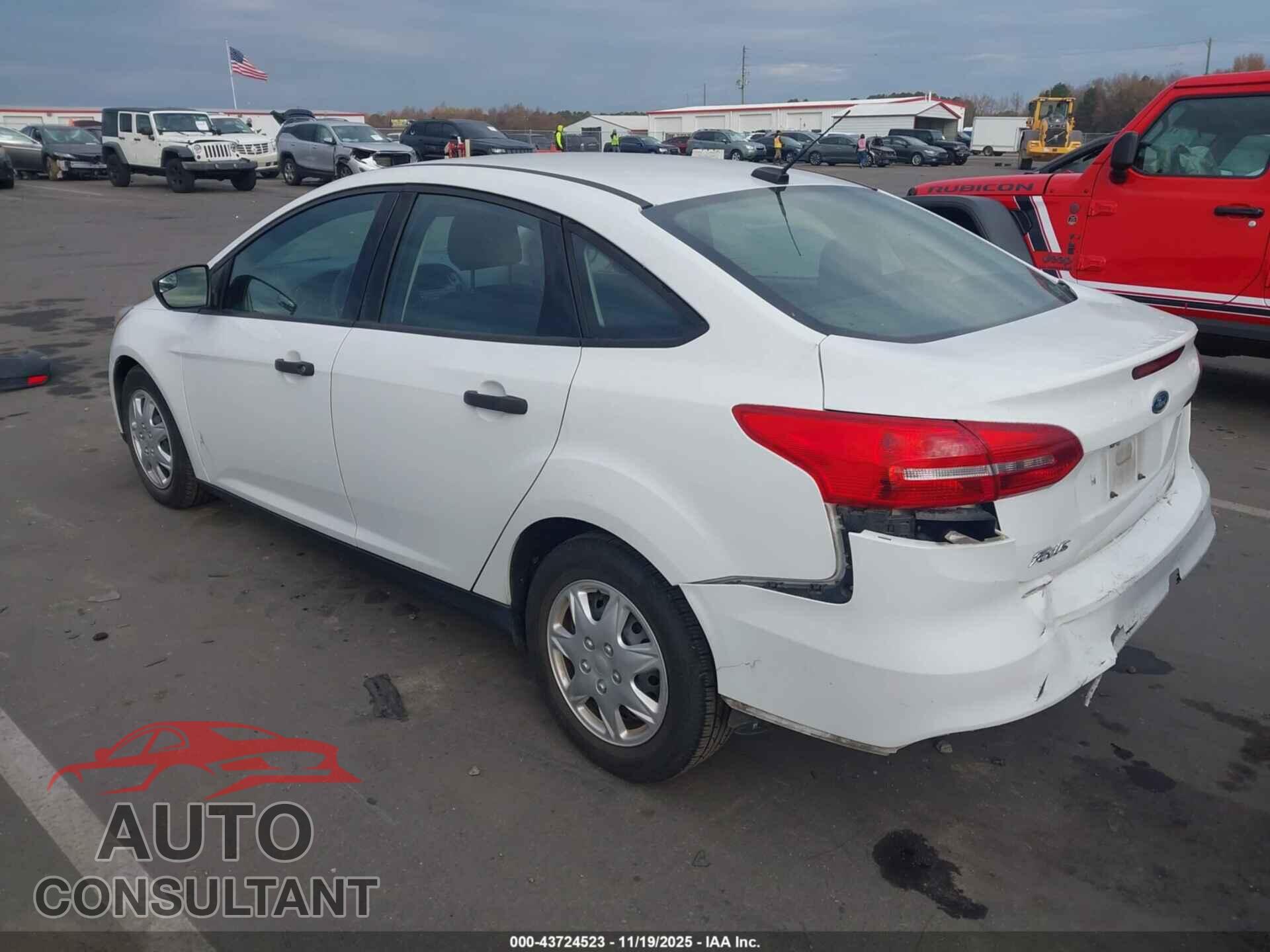 FORD FOCUS 2017 - 1FADP3E25HL322061